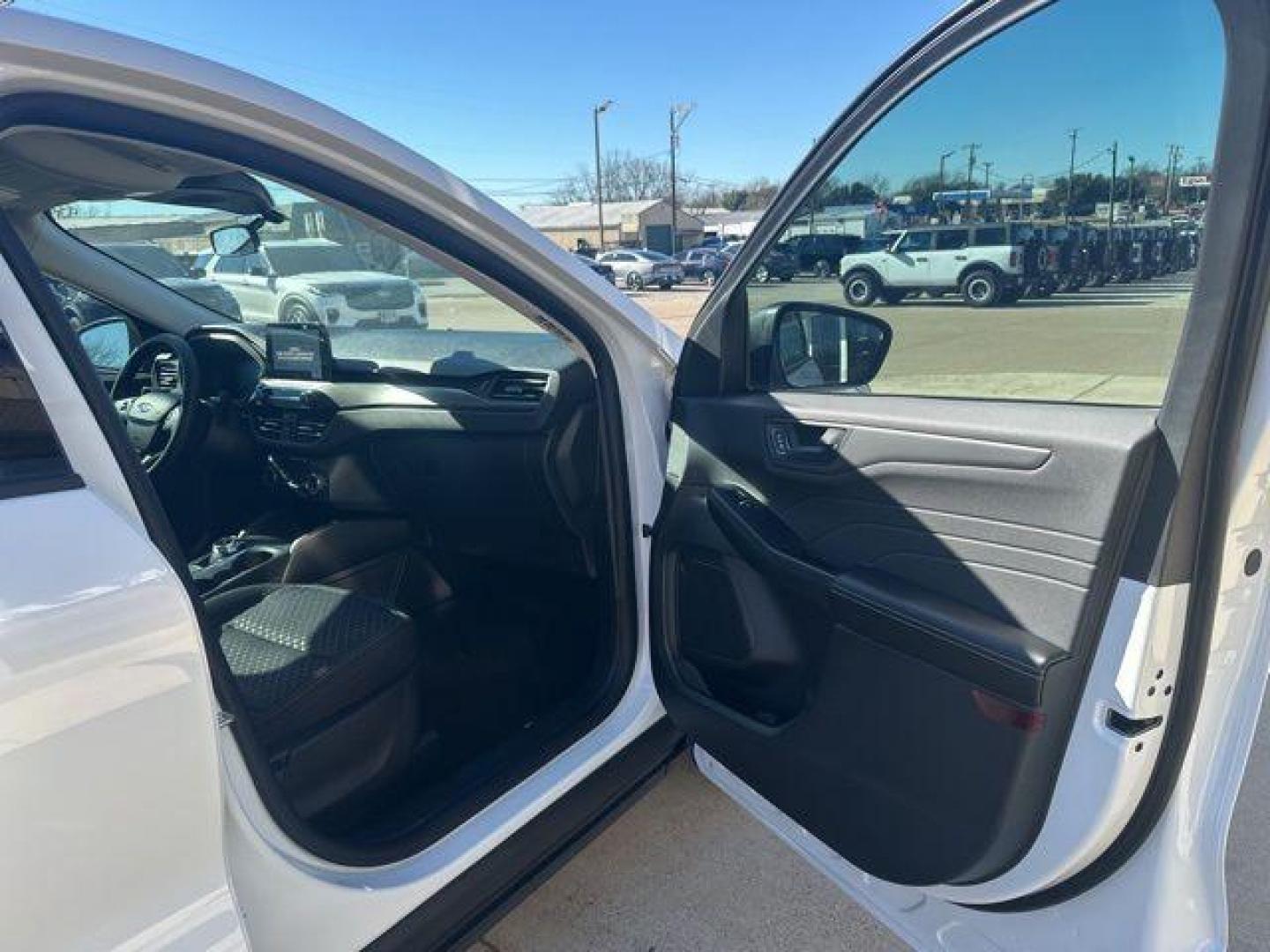 2026 Oxford White /Ebony Ford Escape Active (1FMCU0GN8TU) with an 1.5L EcoBoost engine, Automatic transmission, located at 1105 E Mulberry, Kaufman, TX, 75142, (972) 962-2151, 32.589550, -96.300926 - $2,000 off MSRP!<br><br><br>White / Oxford White 2026 Ford Escape 4D Sport Utility Active FWD 8-Speed Automatic 1.5L EcoBoost 27/34 City/Highway MPG<br><br>27/34 City/Highway MPG Price includes: $2000 - Employee Pricing Bonus Cash. Exp. 07/06/2026 - Photo#18