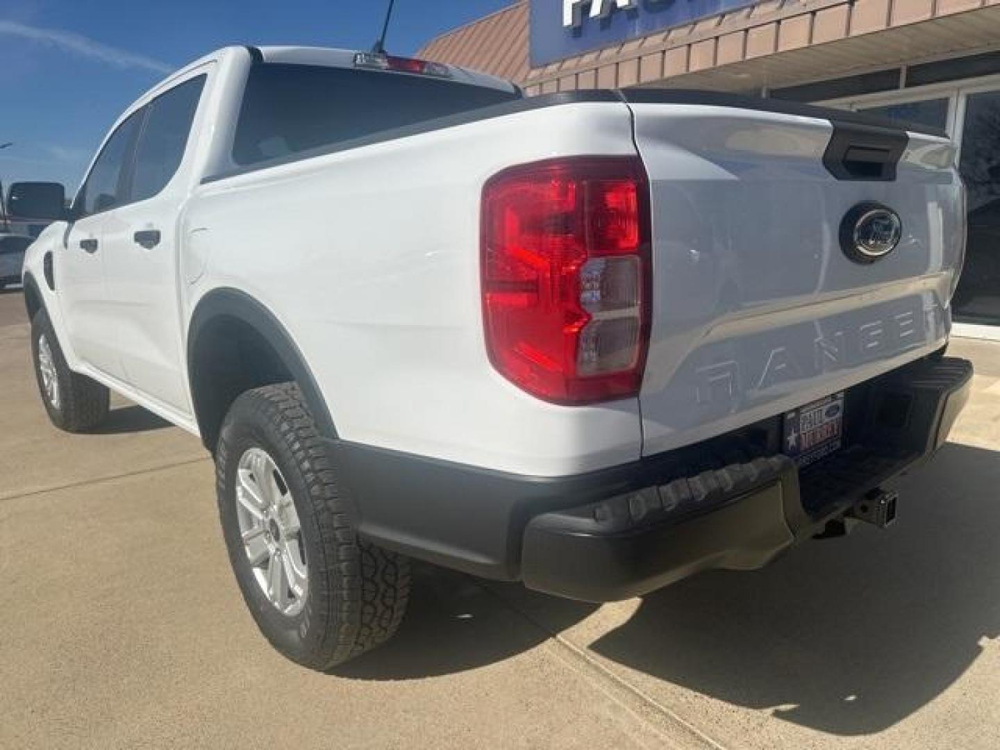 2025 Oxford White /Ebony Ford Ranger XL (1FTER4BH9SL) with an EcoBoost 2.3L I4 GTDi DOHC Turbocharged VCT engine, Automatic transmission, located at 1105 E Mulberry, Kaufman, TX, 75142, (972) 962-2151, 32.589550, -96.300926 - $2,000 off MSRP!<br><br><br>White / Oxford White 2025 Ford Ranger 4D Crew Cab XL RWD 10-Speed Automatic EcoBoost 2.3L I4 GTDi DOHC Turbocharged VCT 21/25 City/Highway MPG Price includes: $2000 - Bonus Customer Cash. Exp. 03/31/2026 - Photo#2