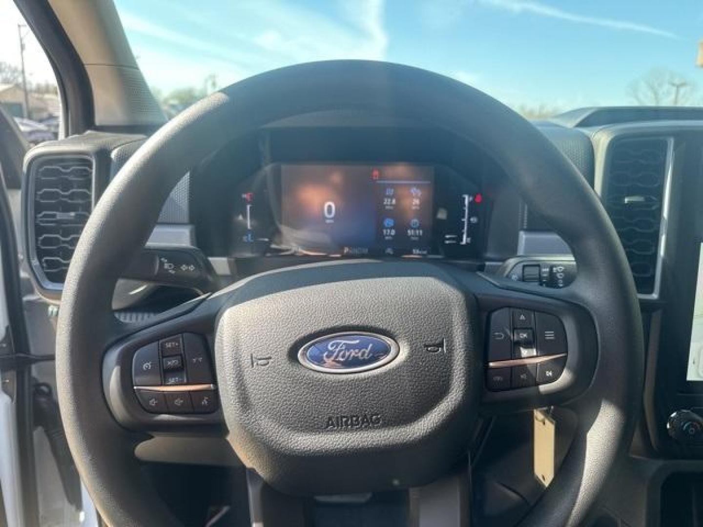 2025 Oxford White /Ebony Ford Ranger XL (1FTER4BH9SL) with an EcoBoost 2.3L I4 GTDi DOHC Turbocharged VCT engine, Automatic transmission, located at 1105 E Mulberry, Kaufman, TX, 75142, (972) 962-2151, 32.589550, -96.300926 - $2,000 off MSRP!<br><br><br>White / Oxford White 2025 Ford Ranger 4D Crew Cab XL RWD 10-Speed Automatic EcoBoost 2.3L I4 GTDi DOHC Turbocharged VCT 21/25 City/Highway MPG Price includes: $2000 - Bonus Customer Cash. Exp. 03/31/2026 - Photo#9