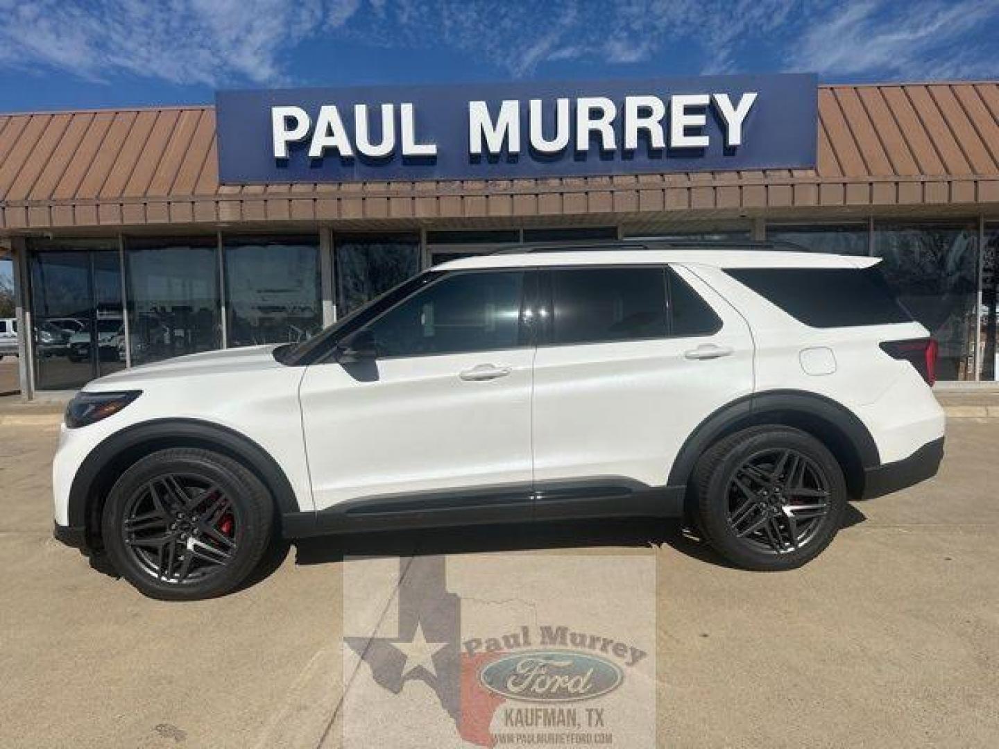 2026 White Metallic /Onyx Ford Explorer ST (1FMWK8GC2TG) with an 3.0L EcoBoost V6 engine, Automatic transmission, located at 1105 E Mulberry, Kaufman, TX, 75142, (972) 962-2151, 32.589550, -96.300926 - $3,500 off MSRP!<br><br>4WD.<br>White Metallic 2026 Ford Explorer 4D Sport Utility ST 4WD 10-Speed Automatic 3.0L EcoBoost V6 18/25 City/Highway MPG Price includes: $3500 - Retail Customer Cash. Exp. 03/31/2026 - Photo#0