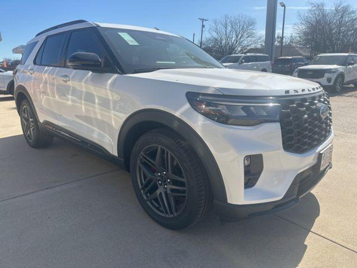 2026 White Metallic /Onyx Ford Explorer ST (1FMWK8GC2TG) with an 3.0L EcoBoost V6 engine, Automatic transmission, located at 1105 E Mulberry, Kaufman, TX, 75142, (972) 962-2151, 32.589550, -96.300926 - $3,500 off MSRP!<br><br>4WD.<br>White Metallic 2026 Ford Explorer 4D Sport Utility ST 4WD 10-Speed Automatic 3.0L EcoBoost V6 18/25 City/Highway MPG Price includes: $3500 - Retail Customer Cash. Exp. 03/31/2026 - Photo#5