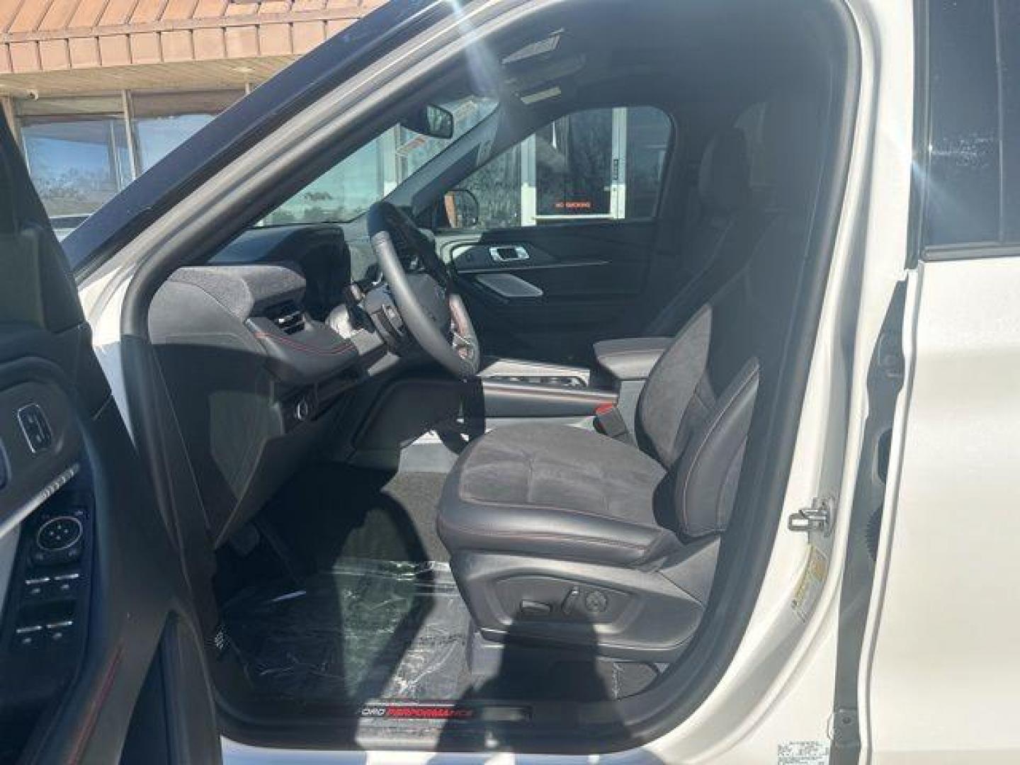 2026 White Metallic /Onyx Ford Explorer ST (1FMWK8GC2TG) with an 3.0L EcoBoost V6 engine, Automatic transmission, located at 1105 E Mulberry, Kaufman, TX, 75142, (972) 962-2151, 32.589550, -96.300926 - $3,500 off MSRP!<br><br>4WD.<br>White Metallic 2026 Ford Explorer 4D Sport Utility ST 4WD 10-Speed Automatic 3.0L EcoBoost V6 18/25 City/Highway MPG Price includes: $3500 - Retail Customer Cash. Exp. 03/31/2026 - Photo#8