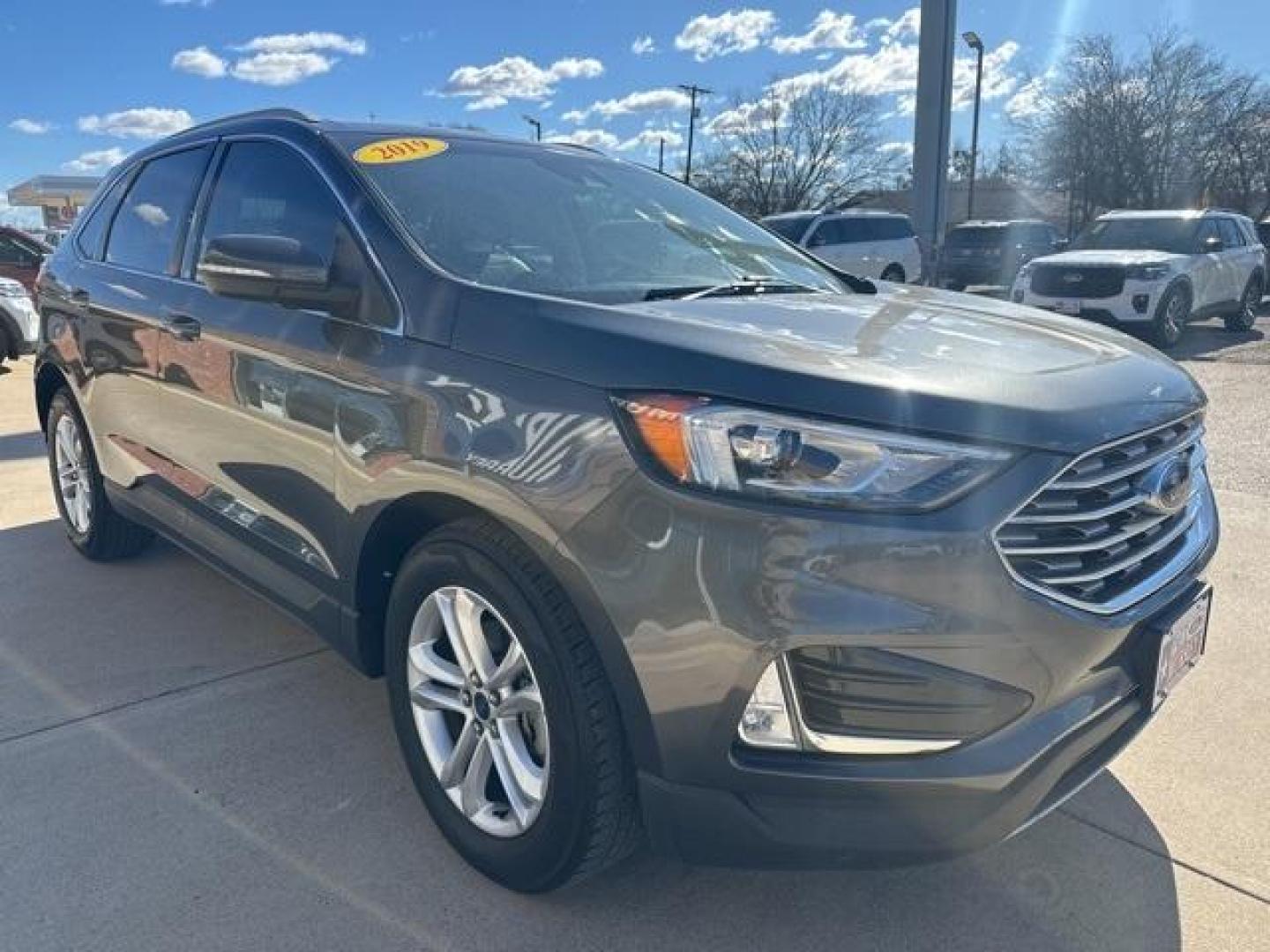 2019 Magnetic /Ebony Ford Edge SEL (2FMPK3J98KB) with an EcoBoost 2.0L I4 GTDi DOHC Turbocharged VCT engine, Automatic transmission, located at 1105 E Mulberry, Kaufman, TX, 75142, (972) 962-2151, 32.589550, -96.300926 - Magnetic 2019 Ford Edge 4D Sport Utility SEL FWD 8-Speed Automatic EcoBoost 2.0L I4 GTDi DOHC Turbocharged VCT<br><br><br>22/29 City/Highway MPG<br><br><br>Please call Paul Murrey Ford Inc. In Kaufman Texas A Family Dealership Since 1952 Serving the Dallas Fort Worth and East Texas areas for over 70 - Photo#4