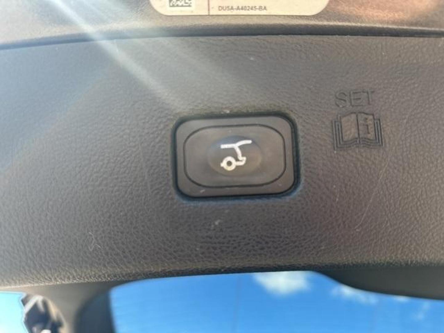 2019 Magnetic /Ebony Ford Edge SEL (2FMPK3J98KB) with an EcoBoost 2.0L I4 GTDi DOHC Turbocharged VCT engine, Automatic transmission, located at 1105 E Mulberry, Kaufman, TX, 75142, (972) 962-2151, 32.589550, -96.300926 - Magnetic 2019 Ford Edge 4D Sport Utility SEL FWD 8-Speed Automatic EcoBoost 2.0L I4 GTDi DOHC Turbocharged VCT<br><br><br>22/29 City/Highway MPG<br><br><br>Please call Paul Murrey Ford Inc. In Kaufman Texas A Family Dealership Since 1952 Serving the Dallas Fort Worth and East Texas areas for over 70 - Photo#14