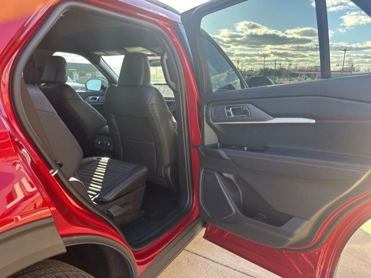 2026 Red Metallic /Onyx Ford Explorer ST-Line (1FMUK7KH0TG) with an 2.3L EcoBoost I-4 engine, Automatic transmission, located at 1105 E Mulberry, Kaufman, TX, 75142, (972) 962-2151, 32.589550, -96.300926- Photo#15