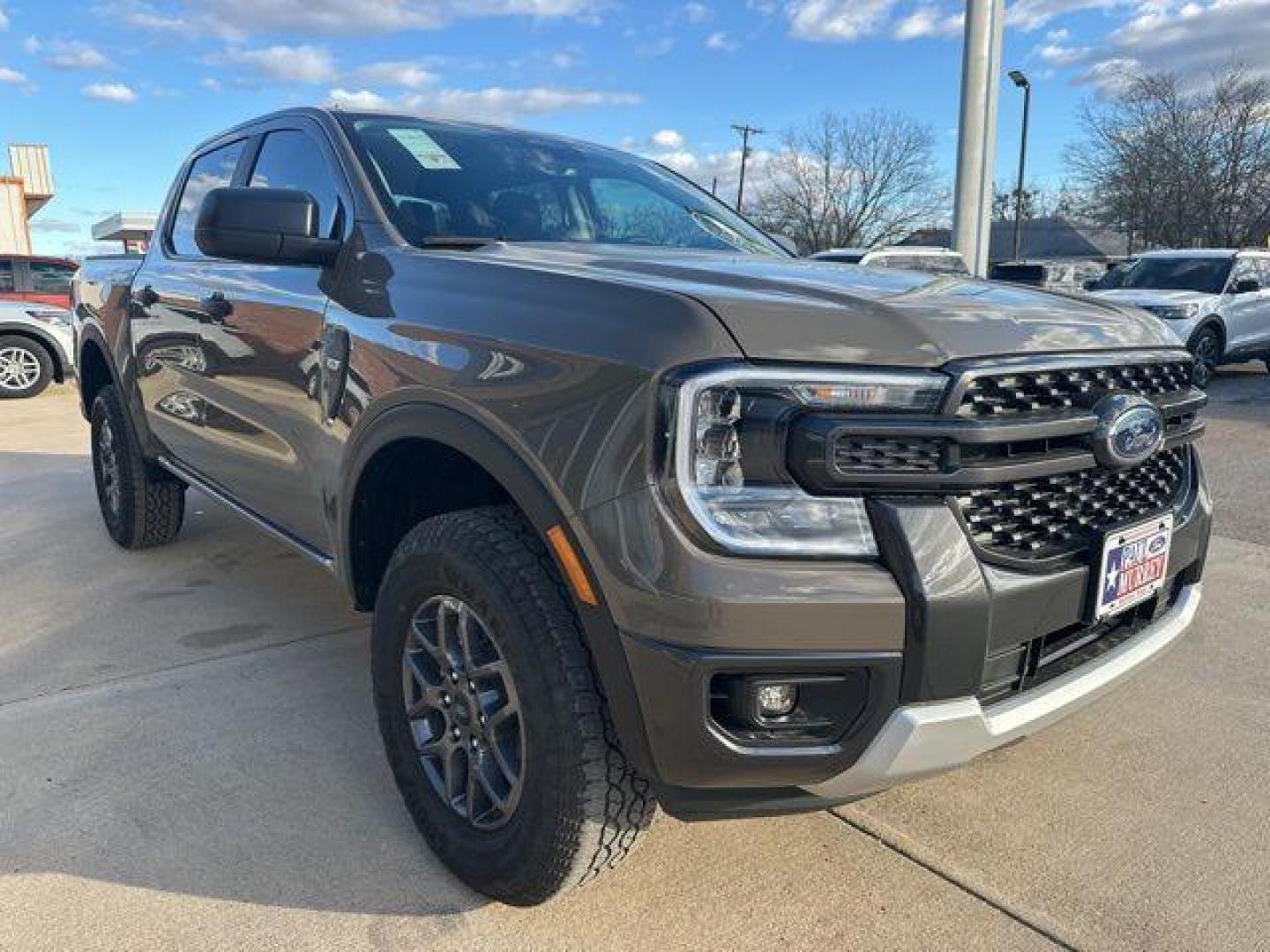 2025 Marsh Gray /Ebony Interior Trim Ford Ranger XLT (1FTER4GH2SL) with an EcoBoost 2.3L I4 GTDi DOHC Turbocharged VCT engine, Automatic transmission, located at 1105 E Mulberry, Kaufman, TX, 75142, (972) 962-2151, 32.589550, -96.300926 - $4,034 off MSRP!<br><br><br>Marsh Gray 2025 Ford Ranger 4D Crew Cab XLT RWD 10-Speed Automatic EcoBoost 2.3L I4 GTDi DOHC Turbocharged VCT 21/25 City/Highway MPG Price includes: $1000 - Truck Month Bonus Customer Cash. Exp. 03/31/2026 $2000 - Bonus Customer Cash. Exp. 03/31/2026 - Photo#6