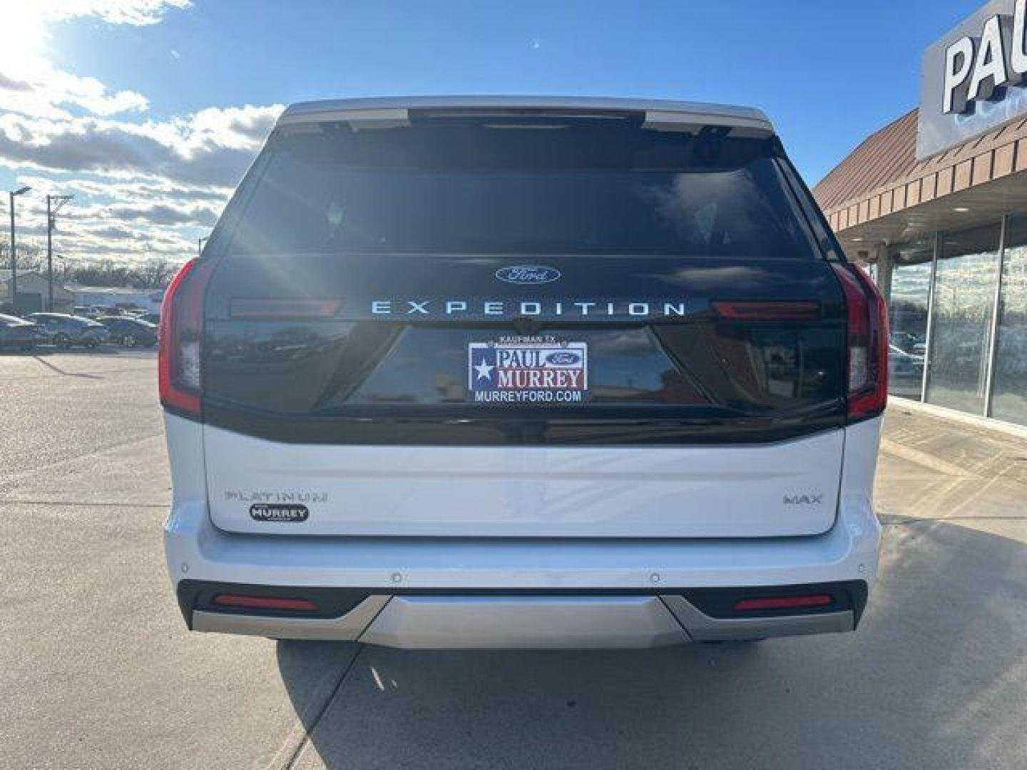 2026 White Metallic /Mojave Dusk Ford Expedition Max Platinum (1FMJK1MG5TE) with an 3.5L V6 engine, Automatic transmission, located at 1105 E Mulberry, Kaufman, TX, 75142, (972) 962-2151, 32.589550, -96.300926 - Star White Metallic Tri-Coat 2026 Ford Expedition Max 4D Sport Utility Platinum 4WD 10-Speed Automatic 3.5L V6 - Photo#3