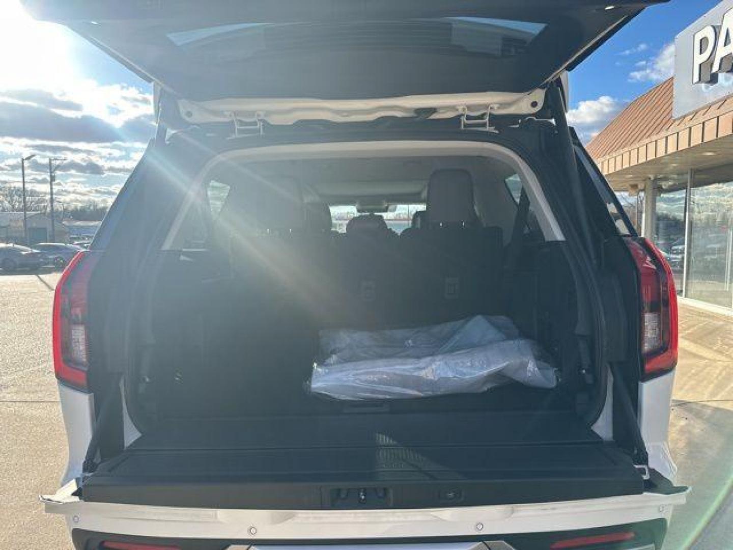 2026 White Metallic /Mojave Dusk Ford Expedition Max Platinum (1FMJK1MG5TE) with an 3.5L V6 engine, Automatic transmission, located at 1105 E Mulberry, Kaufman, TX, 75142, (972) 962-2151, 32.589550, -96.300926 - Star White Metallic Tri-Coat 2026 Ford Expedition Max 4D Sport Utility Platinum 4WD 10-Speed Automatic 3.5L V6 - Photo#19