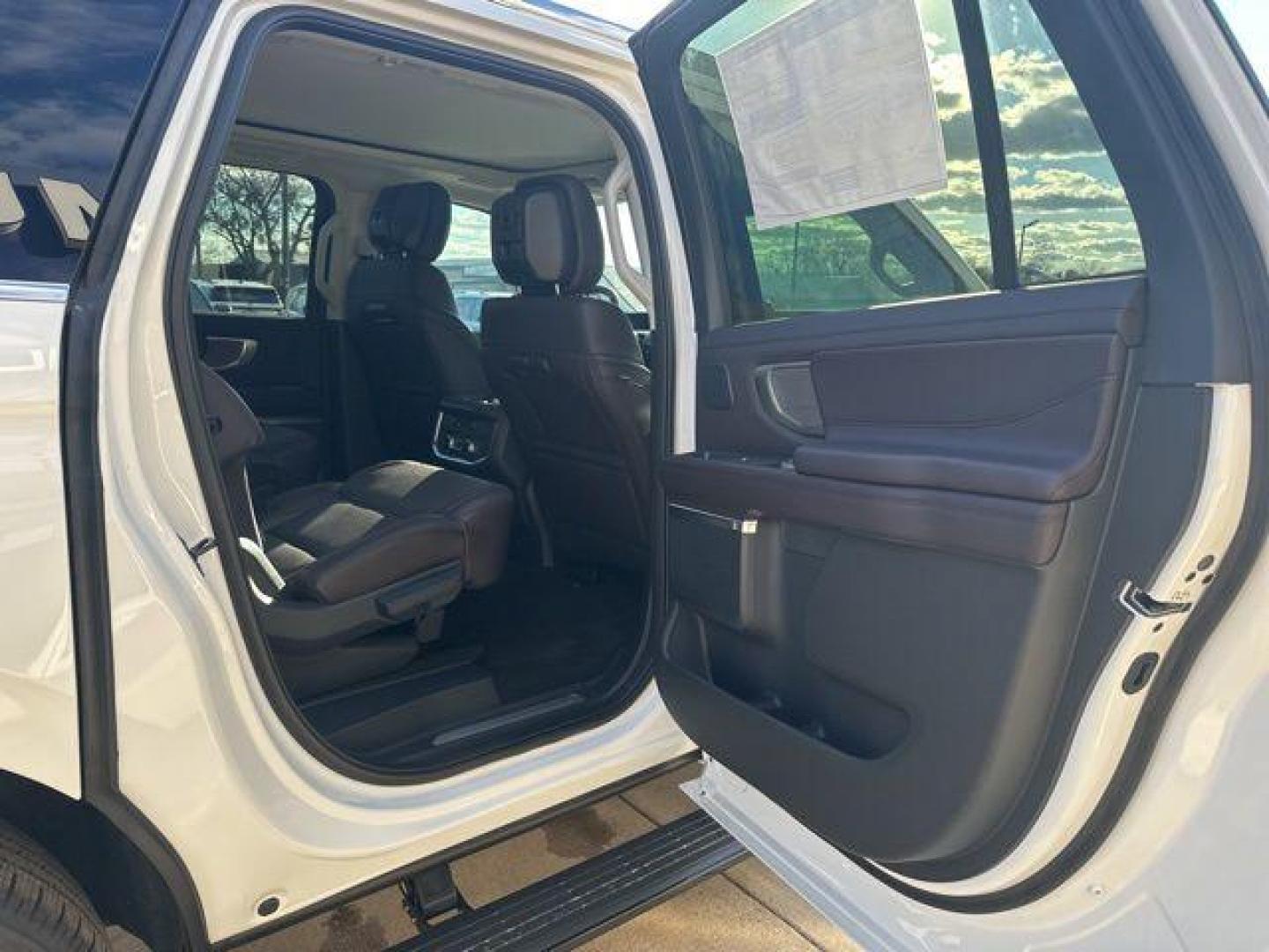2026 White Metallic /Mojave Dusk Ford Expedition Max Platinum (1FMJK1MG5TE) with an 3.5L V6 engine, Automatic transmission, located at 1105 E Mulberry, Kaufman, TX, 75142, (972) 962-2151, 32.589550, -96.300926 - Star White Metallic Tri-Coat 2026 Ford Expedition Max 4D Sport Utility Platinum 4WD 10-Speed Automatic 3.5L V6 - Photo#20