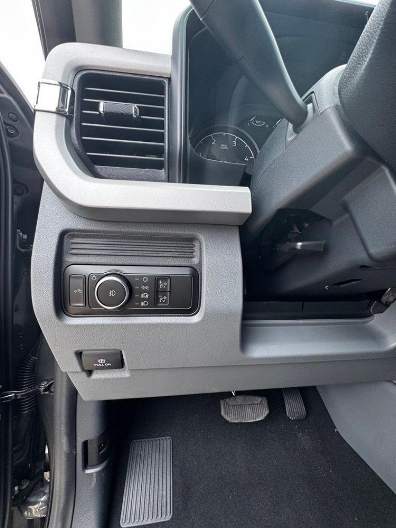 2026 Gray Metallic /Medium Dark Slate Ford F-250SD XLT (1FT7W2BT7TE) with an Power Stroke 6.7L V8 DI 32V OHV Turbodiesel engine, Automatic transmission, located at 1105 E Mulberry, Kaufman, TX, 75142, (972) 962-2151, 32.589550, -96.300926 - $3,761 off MSRP!<br><br>4WD.<br>Carbonized Gray Metallic 2026 Ford F-250SD 4D Crew Cab XLT 4WD 10-Speed Automatic Power Stroke 6.7L V8 DI 32V OHV Turbodiesel - Photo#11