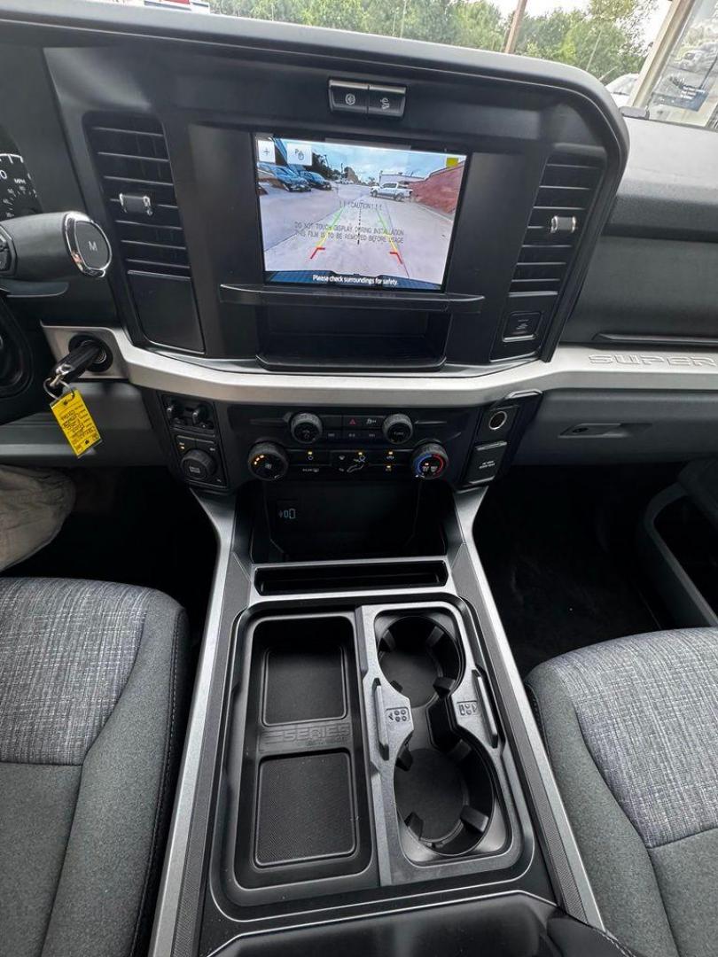 2026 Gray Metallic /Medium Dark Slate Ford F-250SD XLT (1FT7W2BT7TE) with an Power Stroke 6.7L V8 DI 32V OHV Turbodiesel engine, Automatic transmission, located at 1105 E Mulberry, Kaufman, TX, 75142, (972) 962-2151, 32.589550, -96.300926 - $3,761 off MSRP!<br><br>4WD.<br>Carbonized Gray Metallic 2026 Ford F-250SD 4D Crew Cab XLT 4WD 10-Speed Automatic Power Stroke 6.7L V8 DI 32V OHV Turbodiesel - Photo#14