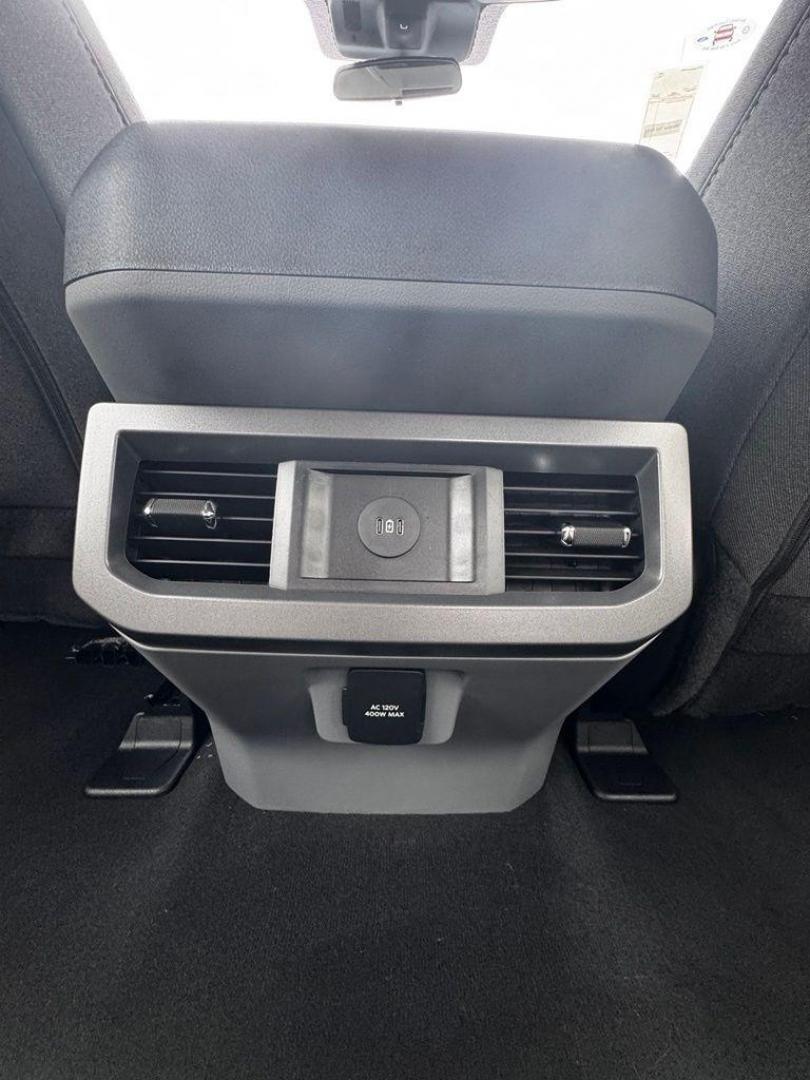 2026 Gray Metallic /Medium Dark Slate Ford F-250SD XLT (1FT7W2BT7TE) with an Power Stroke 6.7L V8 DI 32V OHV Turbodiesel engine, Automatic transmission, located at 1105 E Mulberry, Kaufman, TX, 75142, (972) 962-2151, 32.589550, -96.300926 - $3,761 off MSRP!<br><br>4WD.<br>Carbonized Gray Metallic 2026 Ford F-250SD 4D Crew Cab XLT 4WD 10-Speed Automatic Power Stroke 6.7L V8 DI 32V OHV Turbodiesel - Photo#19
