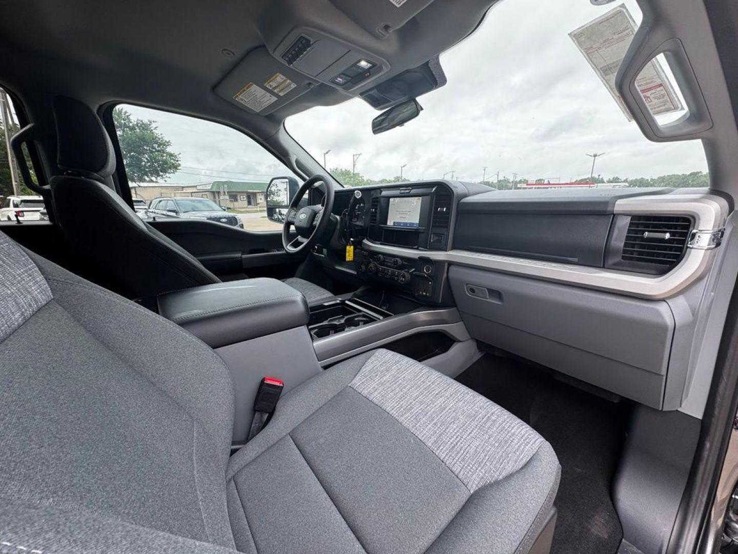 2026 Gray Metallic /Medium Dark Slate Ford F-250SD XLT (1FT7W2BT7TE) with an Power Stroke 6.7L V8 DI 32V OHV Turbodiesel engine, Automatic transmission, located at 1105 E Mulberry, Kaufman, TX, 75142, (972) 962-2151, 32.589550, -96.300926 - $3,761 off MSRP!<br><br>4WD.<br>Carbonized Gray Metallic 2026 Ford F-250SD 4D Crew Cab XLT 4WD 10-Speed Automatic Power Stroke 6.7L V8 DI 32V OHV Turbodiesel - Photo#26