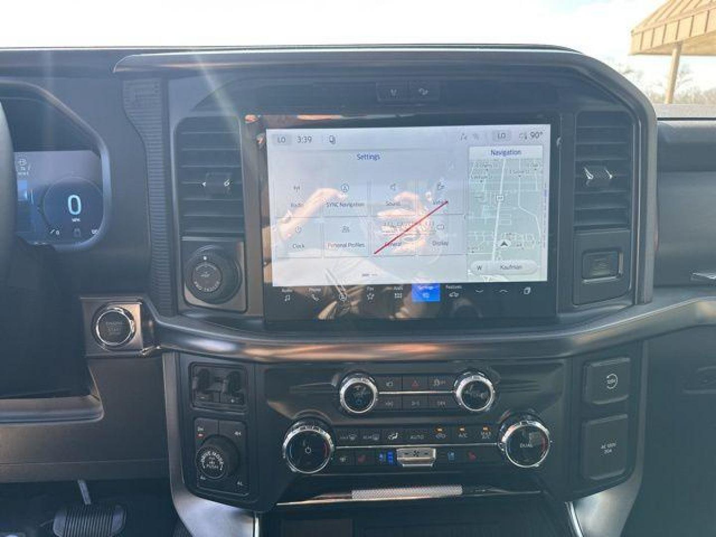 2026 Star White Metallic Tri-Coat /Black Ford F-150 Platinum (1FTFW7LD2TF) with an 3.5L PowerBoost Full-Hybrid V6 engine, Automatic transmission, located at 1105 E Mulberry, Kaufman, TX, 75142, (972) 962-2151, 32.589550, -96.300926 - 3.5L PowerBoost Full-Hybrid V6, 4WD.<br>Star White Metallic Tri-Coat 2026 Ford F-150 4D SuperCrew Platinum 4WD 10-Speed Automatic 3.5L PowerBoost Full-Hybrid V6 23/23 City/Highway MPG - Photo#9