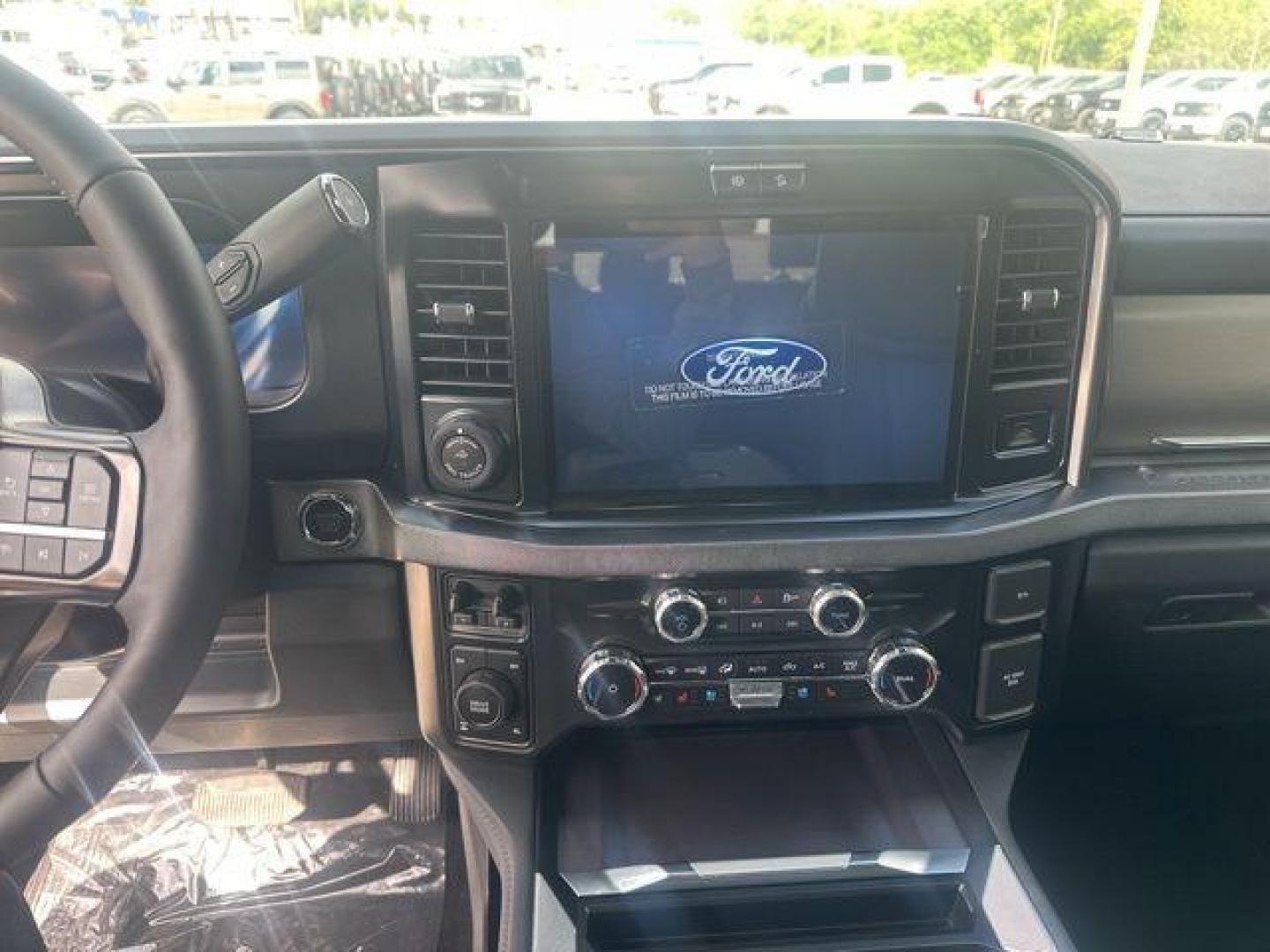 2026 Avalanche /Black Onyx/Platinum Blue Ford F-250SD Platinum (1FT8W2BM2TE) with an 6.7L High Output Power Stroke V8 Diesel engine, Automatic transmission, located at 1105 E Mulberry, Kaufman, TX, 75142, (972) 962-2151, 32.589550, -96.300926 - Photo#8
