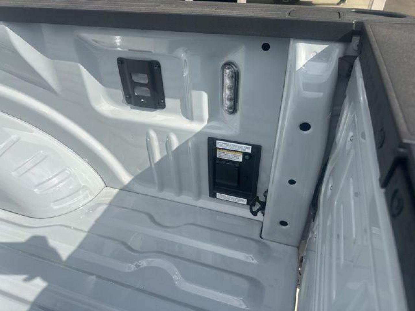 2026 Avalanche /Black Onyx/Platinum Blue Ford F-250SD Platinum (1FT8W2BM2TE) with an 6.7L High Output Power Stroke V8 Diesel engine, Automatic transmission, located at 1105 E Mulberry, Kaufman, TX, 75142, (972) 962-2151, 32.589550, -96.300926 - Photo#13