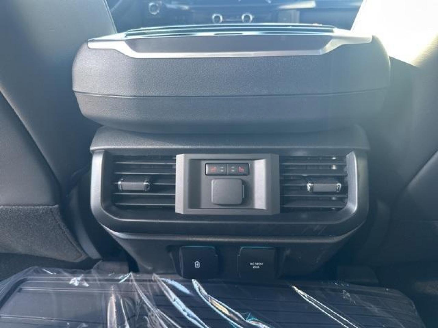 2025 Space White Metallic /Black Ford F-150 Raptor (1FTFW1RG2SF) with an 3.5L V6 EcoBoost engine, Automatic transmission, located at 1105 E Mulberry, Kaufman, TX, 75142, (972) 962-2151, 32.589550, -96.300926 - Recent Arrival!<br><br>4WD.<br>Space White Metallic 2025 Ford F-150 4D SuperCrew Raptor 4WD 10-Speed Automatic 3.5L V6 EcoBoost 15/18 City/Highway MPG - Photo#16