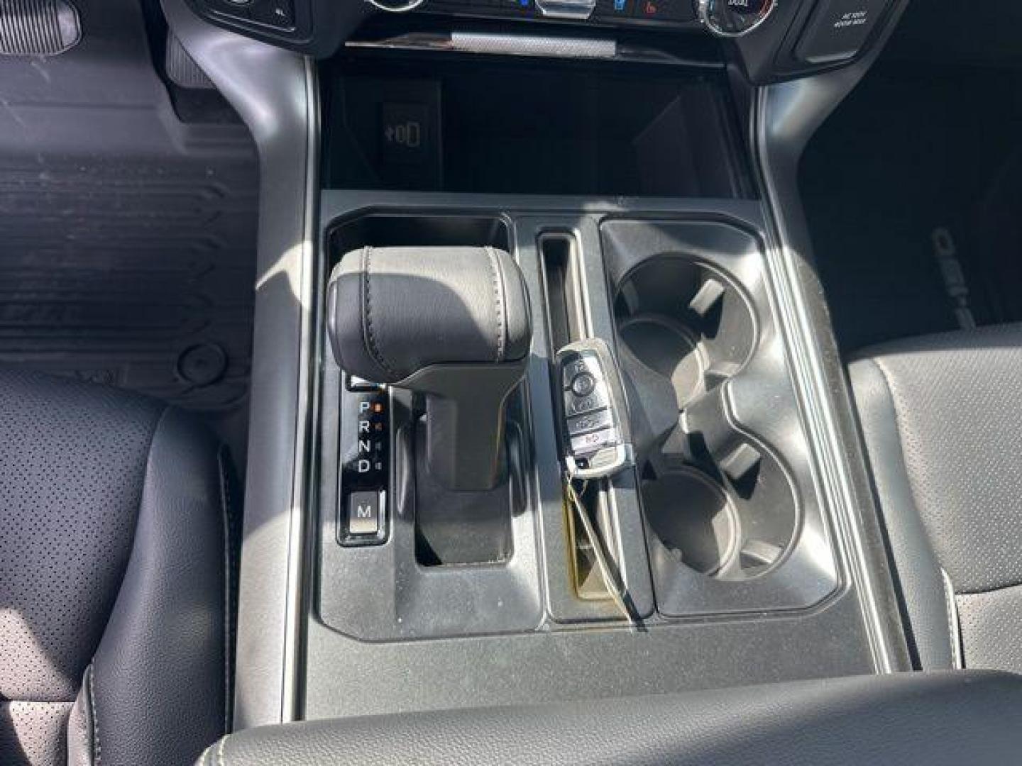 2026 Silver Metallic /Black Ford F-150 Lariat (1FTFW5L82TK) with an 3.5L V6 EcoBoost engine, Automatic transmission, located at 1105 E Mulberry, Kaufman, TX, 75142, (972) 962-2151, 32.589550, -96.300926 - 4WD.<br>Silver Metallic 2026 Ford F-150 4D SuperCrew Lariat 4WD 10-Speed Automatic 3.5L V6 EcoBoost 18/23 City/Highway MPG - Photo#10