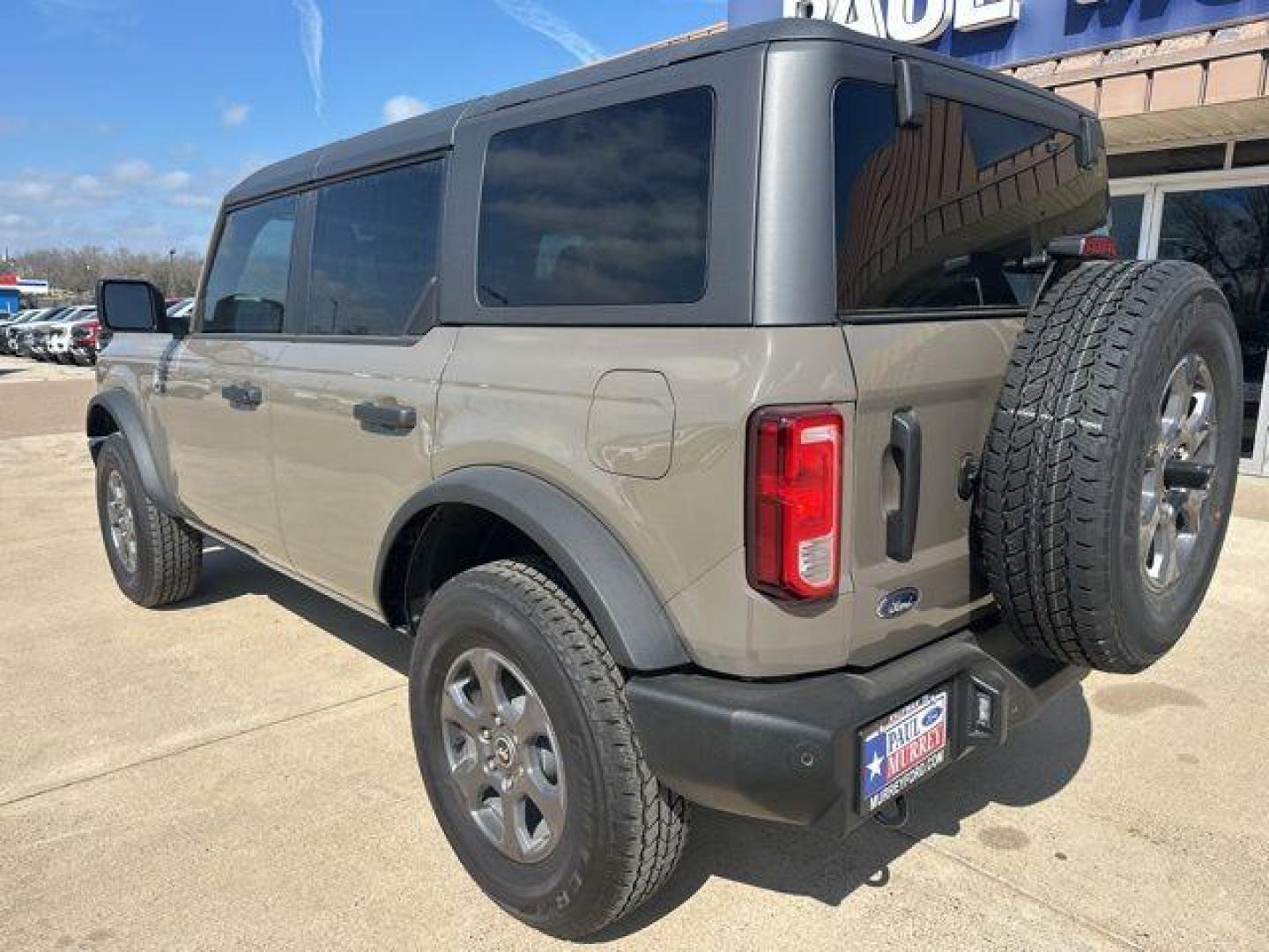 2025 Gray /Black Onyx Ford Bronco Big Bend (1FMDE7BH0SL) with an 2.3L EcoBoost I-4 engine, Automatic transmission, located at 1105 E Mulberry, Kaufman, TX, 75142, (972) 962-2151, 32.589550, -96.300926 - $2,887 off MSRP!<br><br><br>Marsh Gray 2025 Ford Bronco 4D Sport Utility Big Bend 4WD 10-Speed Automatic 2.3L EcoBoost I-4 18/22 City/Highway MPG Price includes: $1000 - Employee Pricing Retail Customer Cash. Exp. 07/06/2026 - Photo#2