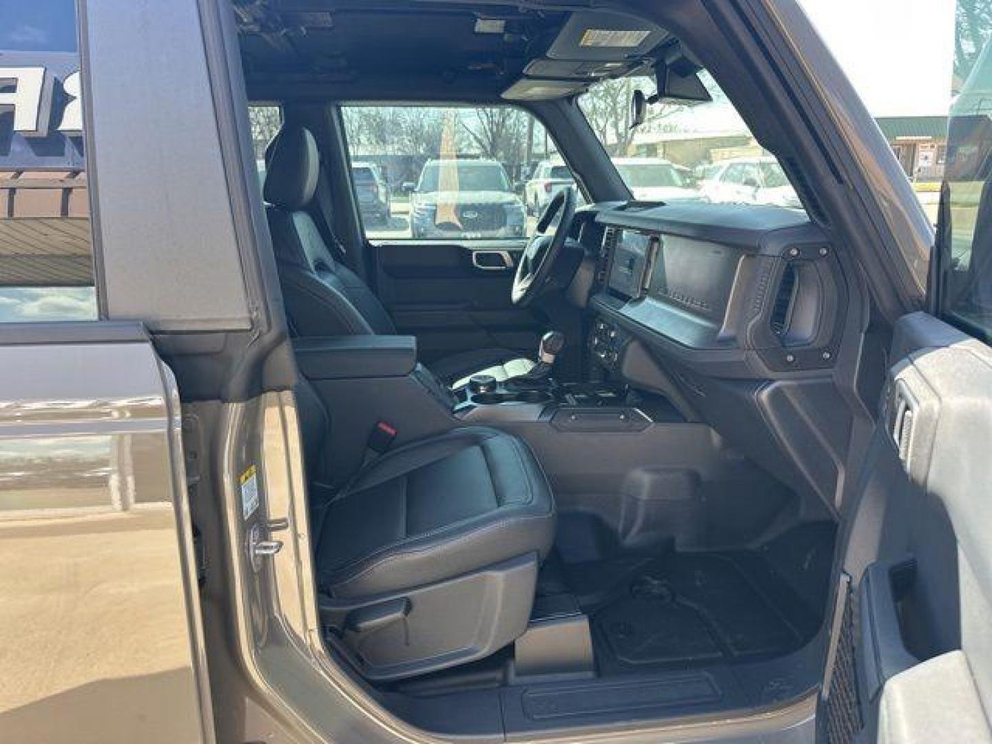 2025 Gray /Black Onyx Ford Bronco Big Bend (1FMDE7BH0SL) with an 2.3L EcoBoost I-4 engine, Automatic transmission, located at 1105 E Mulberry, Kaufman, TX, 75142, (972) 962-2151, 32.589550, -96.300926 - $2,887 off MSRP!<br><br><br>Marsh Gray 2025 Ford Bronco 4D Sport Utility Big Bend 4WD 10-Speed Automatic 2.3L EcoBoost I-4 18/22 City/Highway MPG Price includes: $1000 - Employee Pricing Retail Customer Cash. Exp. 07/06/2026 - Photo#17
