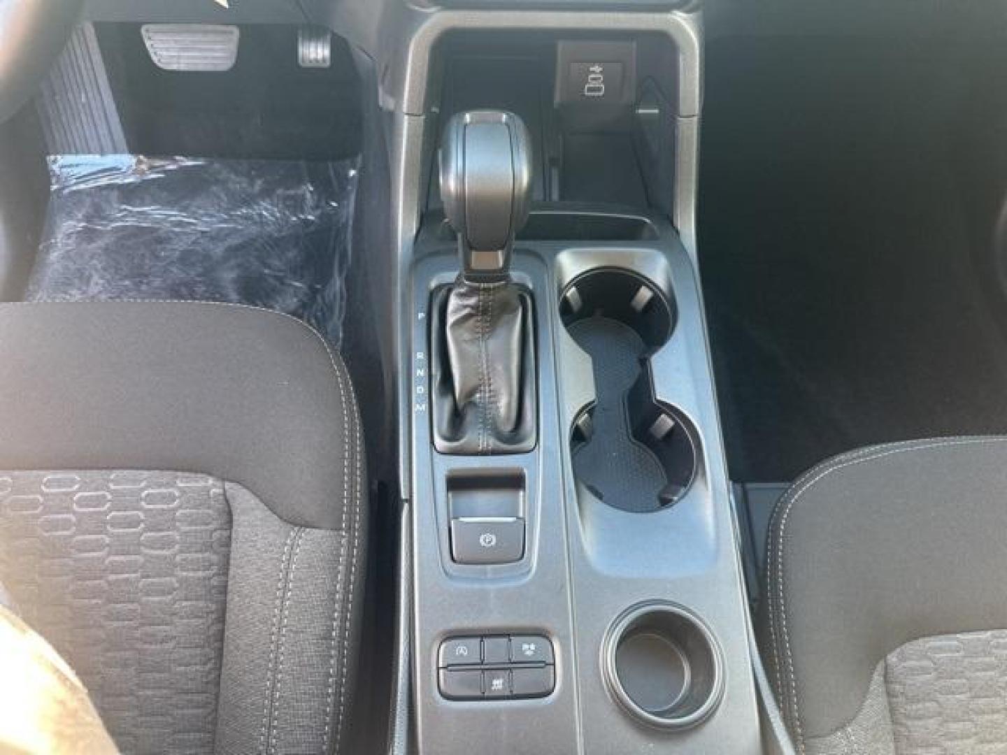 2025 Oxford White /Ebony Interior Trim Ford Ranger XL (1FTER4BH0SL) with an EcoBoost 2.3L I4 GTDi DOHC Turbocharged VCT engine, Automatic transmission, located at 1105 E Mulberry, Kaufman, TX, 75142, (972) 962-2151, 32.589550, -96.300926 - Recent Arrival! $2,000 off MSRP!<br><br><br>Oxford White 2025 Ford Ranger 4D Crew Cab XL RWD 10-Speed Automatic EcoBoost 2.3L I4 GTDi DOHC Turbocharged VCT 21/25 City/Highway MPG Price includes: $2000 - Bonus Customer Cash. Exp. 03/31/2026 - Photo#10