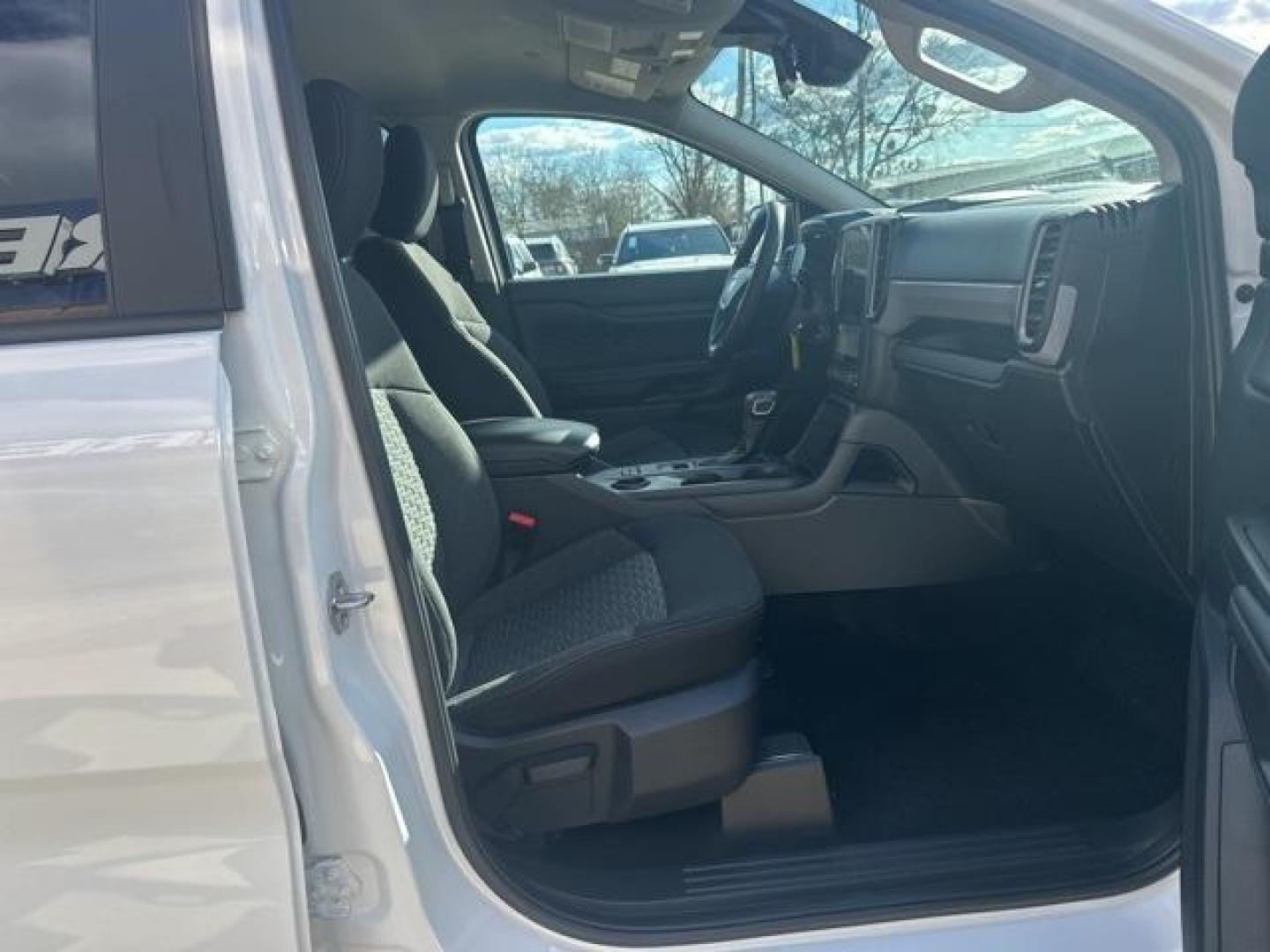 2025 Oxford White /Ebony Interior Trim Ford Ranger XL (1FTER4BH0SL) with an EcoBoost 2.3L I4 GTDi DOHC Turbocharged VCT engine, Automatic transmission, located at 1105 E Mulberry, Kaufman, TX, 75142, (972) 962-2151, 32.589550, -96.300926 - Recent Arrival! $2,000 off MSRP!<br><br><br>Oxford White 2025 Ford Ranger 4D Crew Cab XL RWD 10-Speed Automatic EcoBoost 2.3L I4 GTDi DOHC Turbocharged VCT 21/25 City/Highway MPG Price includes: $2000 - Bonus Customer Cash. Exp. 03/31/2026 - Photo#17