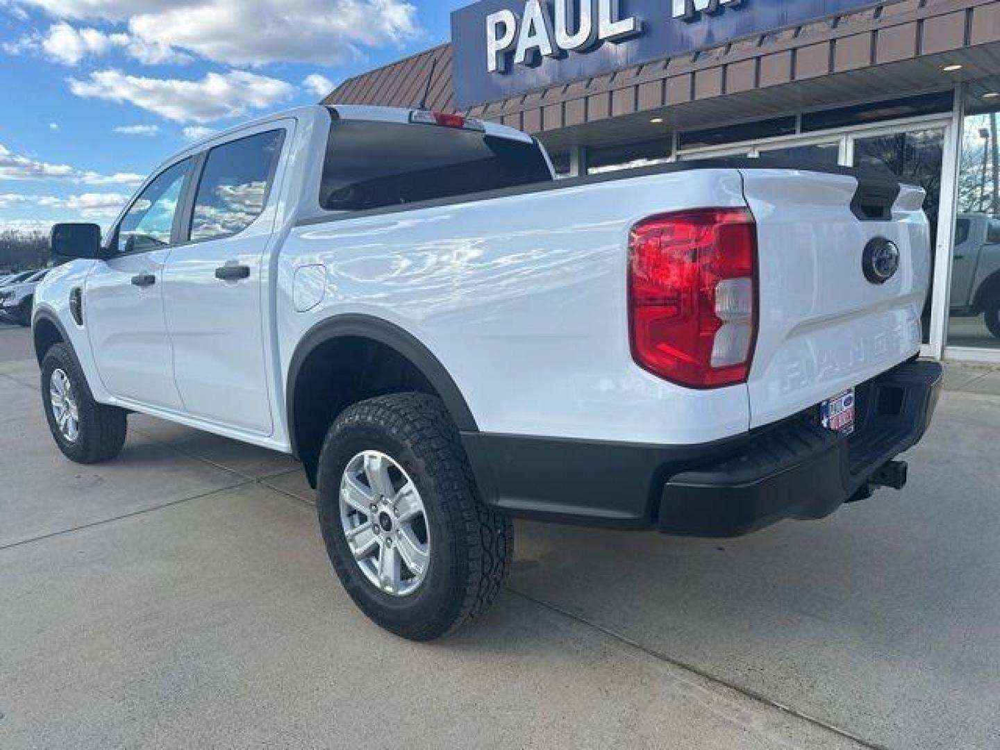 2025 Oxford White /Ebony Interior Trim Ford Ranger XL (1FTER4BH0SL) with an EcoBoost 2.3L I4 GTDi DOHC Turbocharged VCT engine, Automatic transmission, located at 1105 E Mulberry, Kaufman, TX, 75142, (972) 962-2151, 32.589550, -96.300926 - $3,475 off MSRP! Priced below KBB Fair Purchase Price!<br><br><br>Oxford White 2025 Ford Ranger 4D Crew Cab XL RWD 10-Speed Automatic EcoBoost 2.3L I4 GTDi DOHC Turbocharged VCT 21/25 City/Highway MPG Price includes: $1000 - Truck Month Bonus Customer Cash. Exp. 03/31/2026 $2000 - Bonus Customer Cas - Photo#2