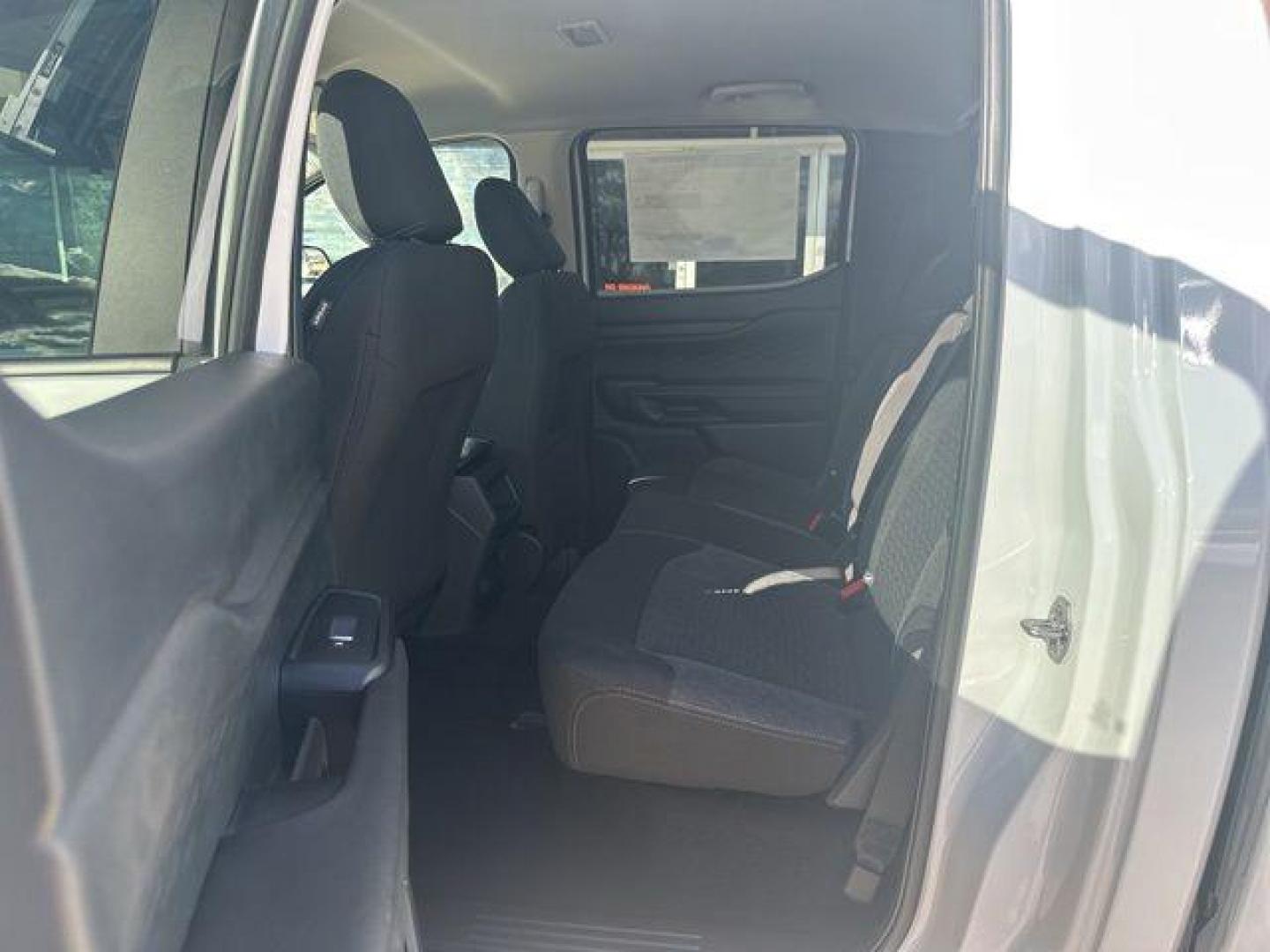 2025 Oxford White /Ebony Interior Trim Ford Ranger XL (1FTER4BH0SL) with an EcoBoost 2.3L I4 GTDi DOHC Turbocharged VCT engine, Automatic transmission, located at 1105 E Mulberry, Kaufman, TX, 75142, (972) 962-2151, 32.589550, -96.300926 - $3,475 off MSRP! Priced below KBB Fair Purchase Price!<br><br><br>Oxford White 2025 Ford Ranger 4D Crew Cab XL RWD 10-Speed Automatic EcoBoost 2.3L I4 GTDi DOHC Turbocharged VCT 21/25 City/Highway MPG Price includes: $1000 - Truck Month Bonus Customer Cash. Exp. 03/31/2026 $2000 - Bonus Customer Cas - Photo#13
