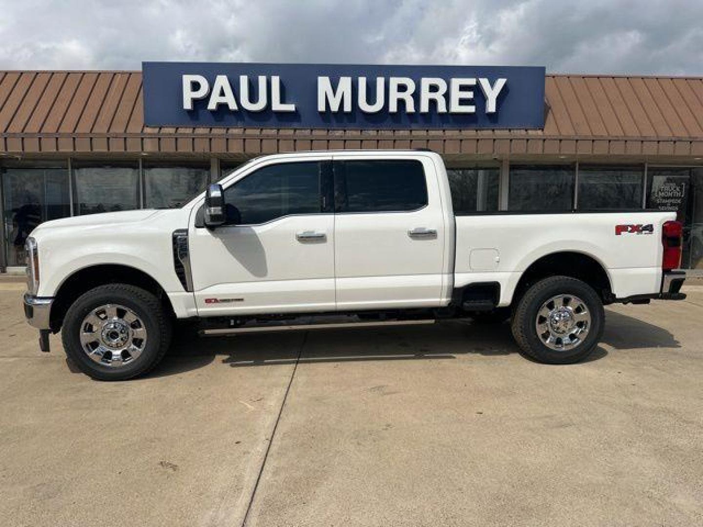 2026 White Metallic /Java Ford F-250SD King Ranch (1FT8W2BM8TE) with an 6.7L High Output Power Stroke V8 Diesel engine, Automatic transmission, located at 1105 E Mulberry, Kaufman, TX, 75142, (972) 962-2151, 32.589550, -96.300926 - $5,358 off MSRP!<br><br>4WD.<br>Star White Metallic Tri-Coat 2026 Ford F-250SD 4D Crew Cab King Ranch 4WD 10-Speed Automatic 6.7L High Output Power Stroke V8 Diesel - Photo#0