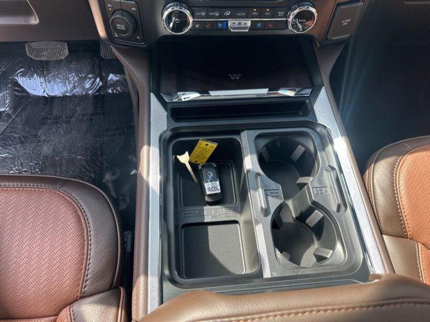 2026 White Metallic /Java Ford F-250SD King Ranch (1FT8W2BM8TE) with an 6.7L High Output Power Stroke V8 Diesel engine, Automatic transmission, located at 1105 E Mulberry, Kaufman, TX, 75142, (972) 962-2151, 32.589550, -96.300926 - $5,358 off MSRP!<br><br>4WD.<br>Star White Metallic Tri-Coat 2026 Ford F-250SD 4D Crew Cab King Ranch 4WD 10-Speed Automatic 6.7L High Output Power Stroke V8 Diesel - Photo#10