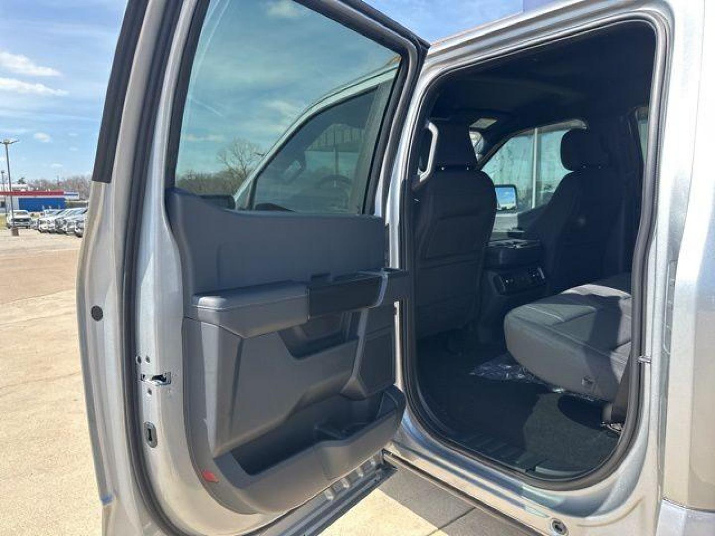 2026 Iconic Silver Metallic /Black Ford F-150 STX (1FTEW2KPXTK) with an 2.7L V6 EcoBoost engine, Automatic transmission, located at 1105 E Mulberry, Kaufman, TX, 75142, (972) 962-2151, 32.589550, -96.300926 - $3,000 off MSRP! Priced below KBB Fair Purchase Price!<br><br><br>Iconic Silver Metallic 2026 Ford F-150 4D SuperCrew STX RWD 10-Speed Automatic 2.7L V6 EcoBoost 20/26 City/Highway MPG<br><br>20/26 City/Highway MPG Price includes: $1000 - Retail Bonus Cash. Exp. 03/31/2026 $2000 - Retail Customer Ca - Photo#10