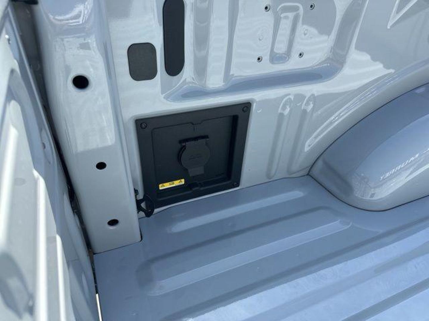 2026 Avalanche /Black Ford F-150 Lariat (1FTFW5L59TF) with an 5.0L V8 engine, Automatic transmission, located at 1105 E Mulberry, Kaufman, TX, 75142, (972) 962-2151, 32.589550, -96.300926 - $3,000 off MSRP!<br><br>4WD.<br>Avalanche 2026 Ford F-150 4D SuperCrew Lariat 4WD 10-Speed Automatic 5.0L V8 17/22 City/Highway MPG Price includes: $3000 - Retail Customer Cash. Exp. 04/30/2026 - Photo#13