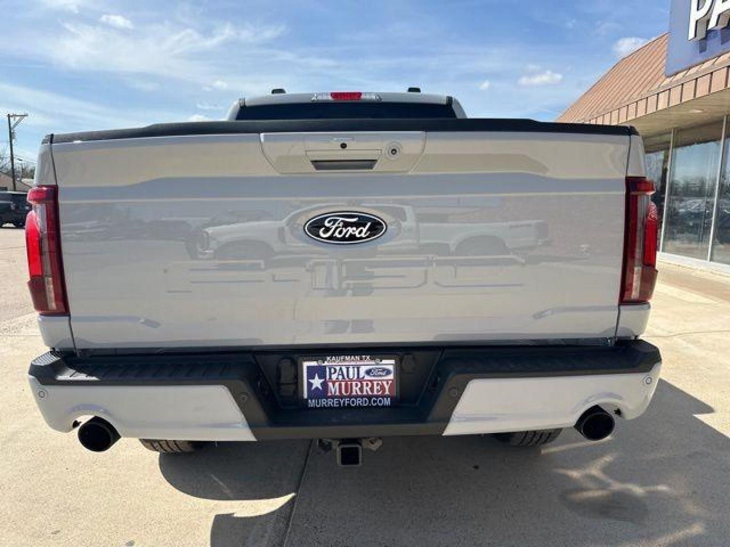 2026 Avalanche /Black Ford F-150 Lariat (1FTFW5L59TF) with an 5.0L V8 engine, Automatic transmission, located at 1105 E Mulberry, Kaufman, TX, 75142, (972) 962-2151, 32.589550, -96.300926 - $3,500 off MSRP!<br><br>4WD.<br>Avalanche 2026 Ford F-150 4D SuperCrew Lariat 4WD 10-Speed Automatic 5.0L V8 17/22 City/Highway MPG Price includes: $3500 - Retail Customer Cash. Exp. 04/30/2026 - Photo#3