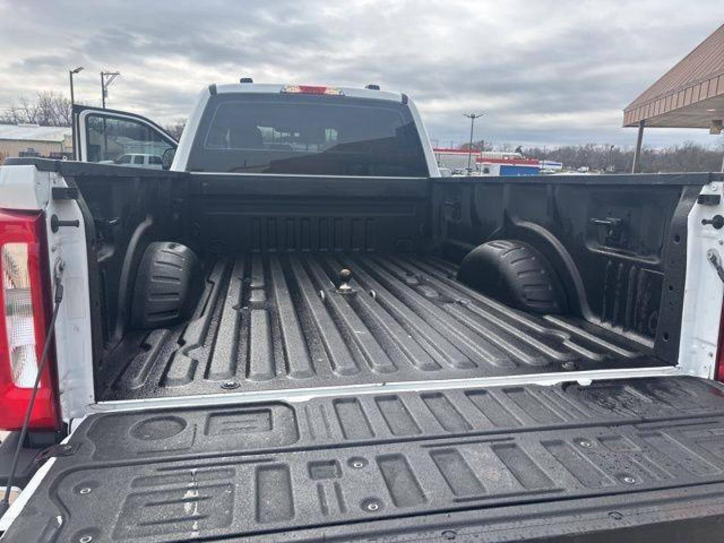 2023 Oxford White /Medium Dark Slate Ford F-350SD XL (1FT8W3DT6PE) with an Power Stroke 6.7L V8 DI 32V OHV Turbodiesel engine, Automatic transmission, located at 1105 E Mulberry, Kaufman, TX, 75142, (972) 962-2151, 32.589550, -96.300926 - Photo#8