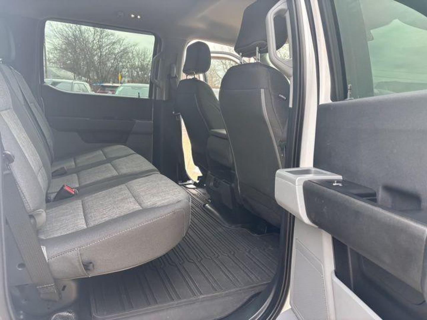 2023 Oxford White /Medium Dark Slate Ford F-350SD XL (1FT8W3DT6PE) with an Power Stroke 6.7L V8 DI 32V OHV Turbodiesel engine, Automatic transmission, located at 1105 E Mulberry, Kaufman, TX, 75142, (972) 962-2151, 32.589550, -96.300926 - Photo#17