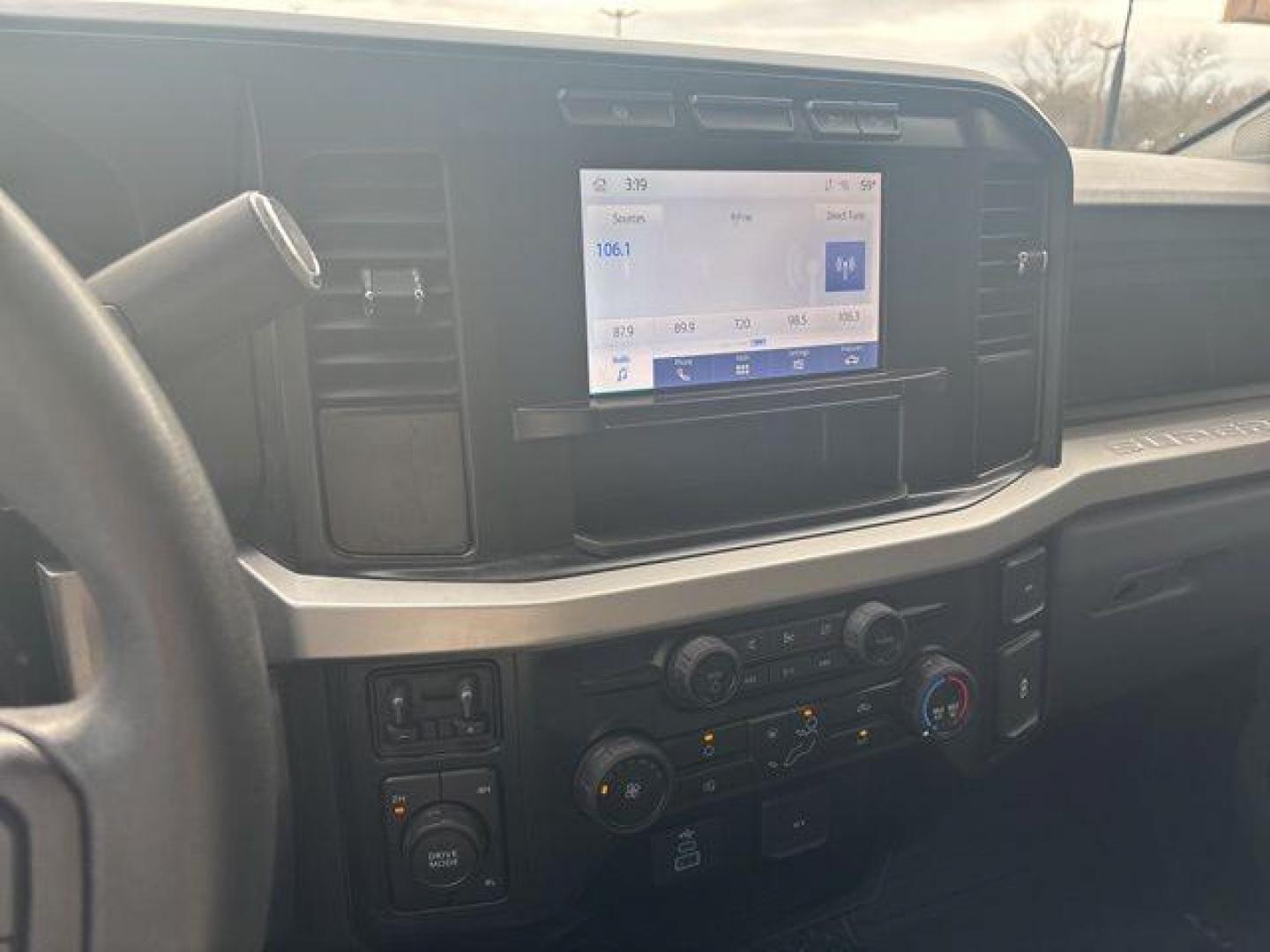 2023 Oxford White /Medium Dark Slate Ford F-350SD XL (1FT8W3DT6PE) with an Power Stroke 6.7L V8 DI 32V OHV Turbodiesel engine, Automatic transmission, located at 1105 E Mulberry, Kaufman, TX, 75142, (972) 962-2151, 32.589550, -96.300926 - Photo#19