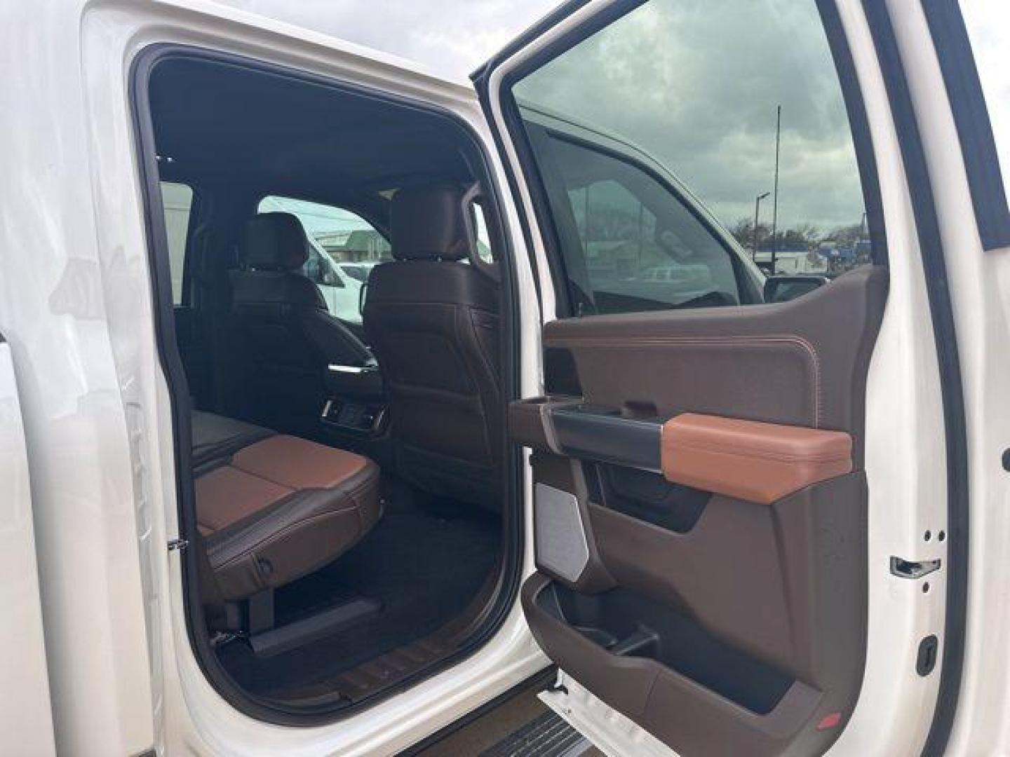 2026 White /Gray Ford F-150 King Ranch (1FTFW6L83TF) with an 3.5L V6 EcoBoost engine, Automatic transmission, located at 1105 E Mulberry, Kaufman, TX, 75142, (972) 962-2151, 32.589550, -96.300926 - 4WD.<br>White 2026 Ford F-150 4D SuperCrew King Ranch 4WD 10-Speed Automatic 3.5L V6 EcoBoost 18/23 City/Highway MPG - Photo#15