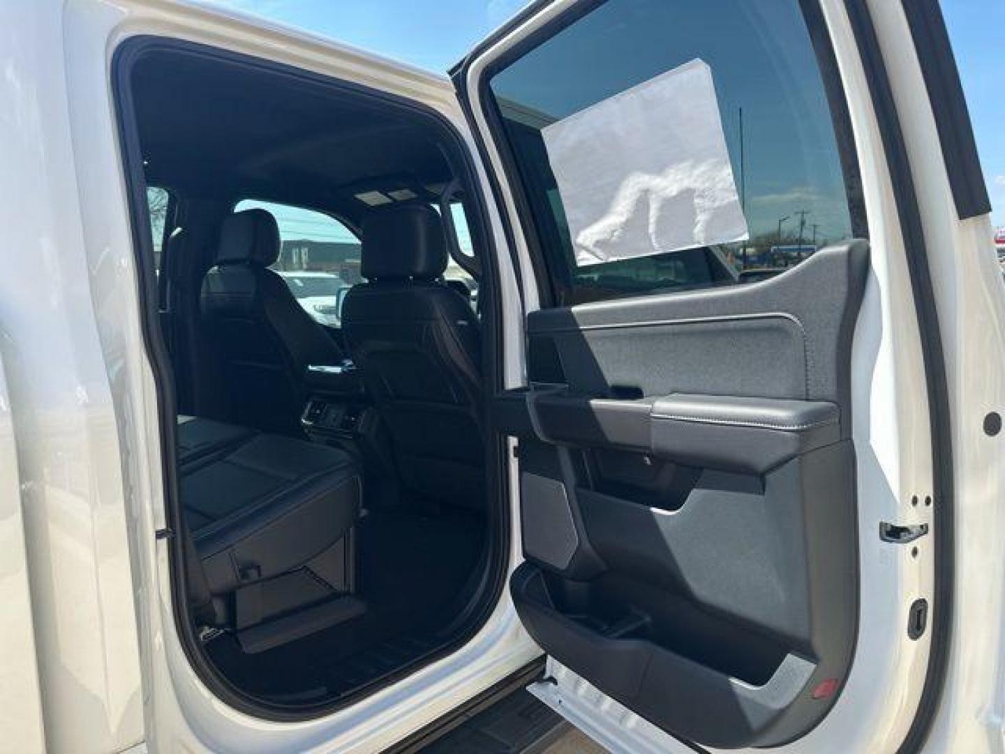 2026 White Metallic /Black Ford F-150 Lariat (1FTFW5L53TF) with an 5.0L V8 engine, Automatic transmission, located at 1105 E Mulberry, Kaufman, TX, 75142, (972) 962-2151, 32.589550, -96.300926 - $1,000 off MSRP!<br><br>4WD.<br>Star White Metallic Tri-Coat 2026 Ford F-150 4D SuperCrew Lariat 4WD 10-Speed Automatic 5.0L V8 17/22 City/Highway MPG Price includes: $1000 - Employee Pricing Retail Customer Cash. Exp. 07/06/2026 - Photo#14