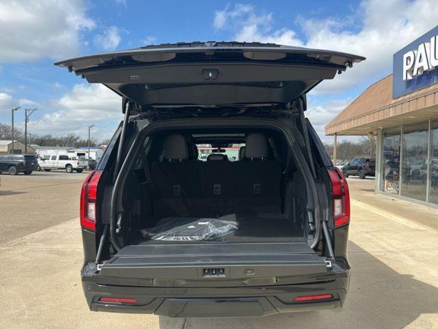2026 Agate Black Metallic /Black Ford Expedition Max Platinum (1FMJK1M81TE) with an EcoBoost 3.5L V6 GTDi DOHC 24V Twin Turbocharged engine, Automatic transmission, located at 1105 E Mulberry, Kaufman, TX, 75142, (972) 962-2151, 32.589550, -96.300926 - Agate Black Metallic 2026 Ford Expedition Max 4D Sport Utility Platinum 4WD 10-Speed Automatic EcoBoost 3.5L V6 GTDi DOHC 24V Twin Turbocharged - Photo#17