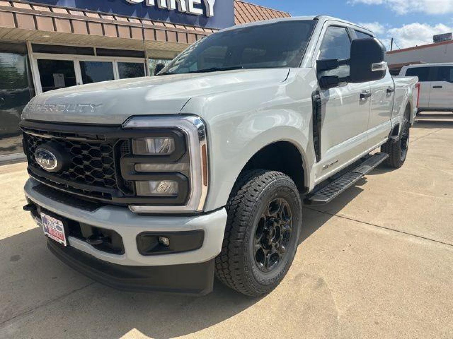 2026 Avalanche /Medium Dark Slate Ford F-250SD XL (1FT7W2BT4TE) with an Power Stroke 6.7L V8 DI 32V OHV Turbodiesel engine, Automatic transmission, located at 1105 E Mulberry, Kaufman, TX, 75142, (972) 962-2151, 32.589550, -96.300926 - Photo#1