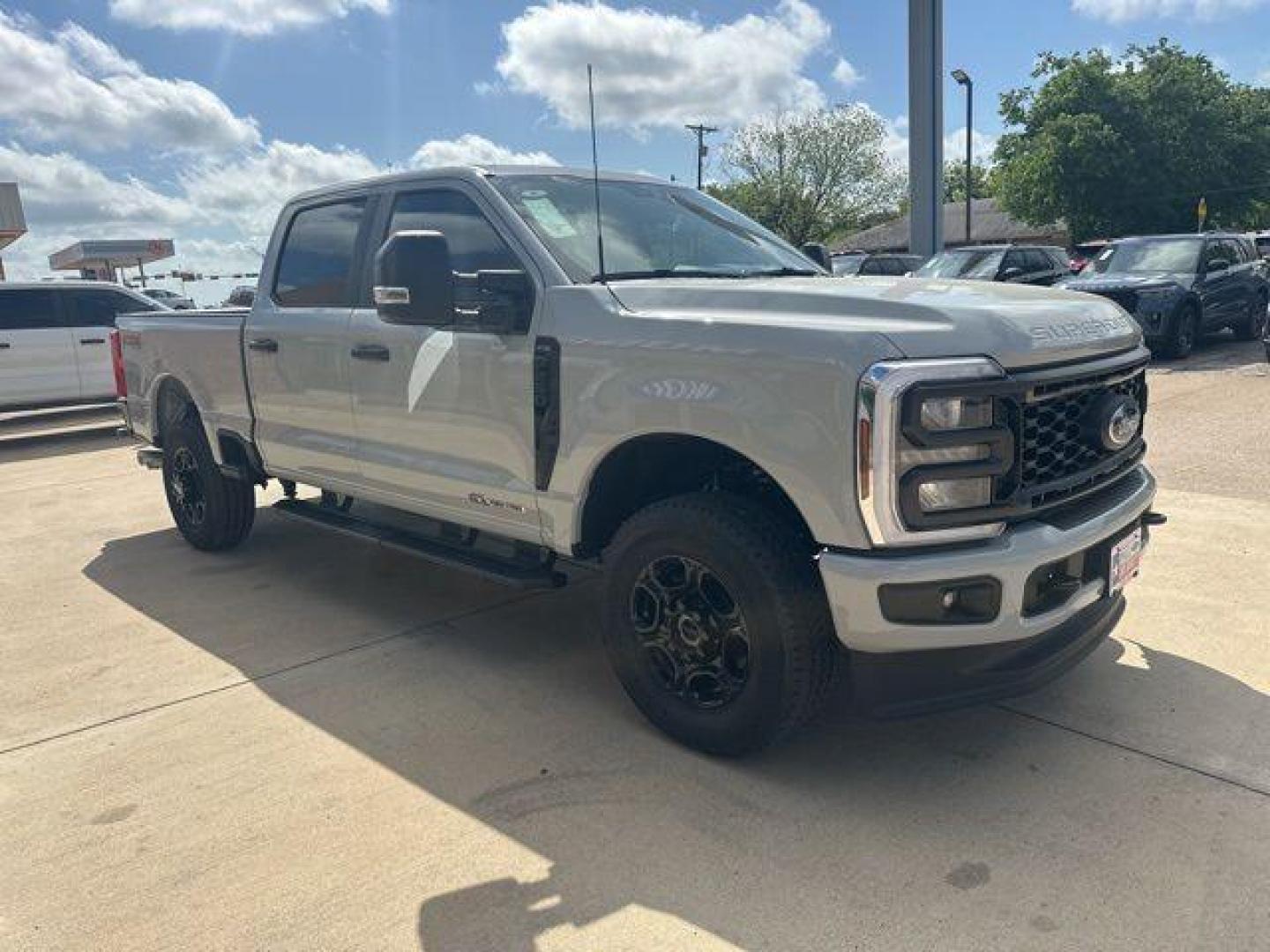 2026 Avalanche /Medium Dark Slate Ford F-250SD XL (1FT7W2BT4TE) with an Power Stroke 6.7L V8 DI 32V OHV Turbodiesel engine, Automatic transmission, located at 1105 E Mulberry, Kaufman, TX, 75142, (972) 962-2151, 32.589550, -96.300926 - Photo#4