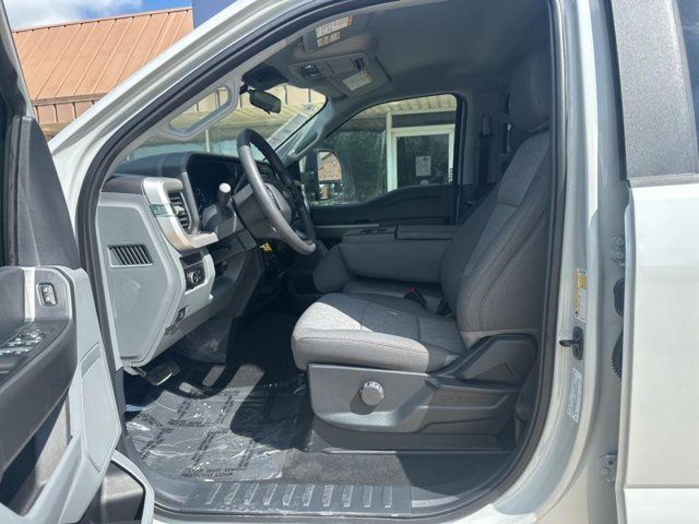 2026 Avalanche /Medium Dark Slate Ford F-250SD XL (1FT7W2BT4TE) with an Power Stroke 6.7L V8 DI 32V OHV Turbodiesel engine, Automatic transmission, located at 1105 E Mulberry, Kaufman, TX, 75142, (972) 962-2151, 32.589550, -96.300926 - Photo#6