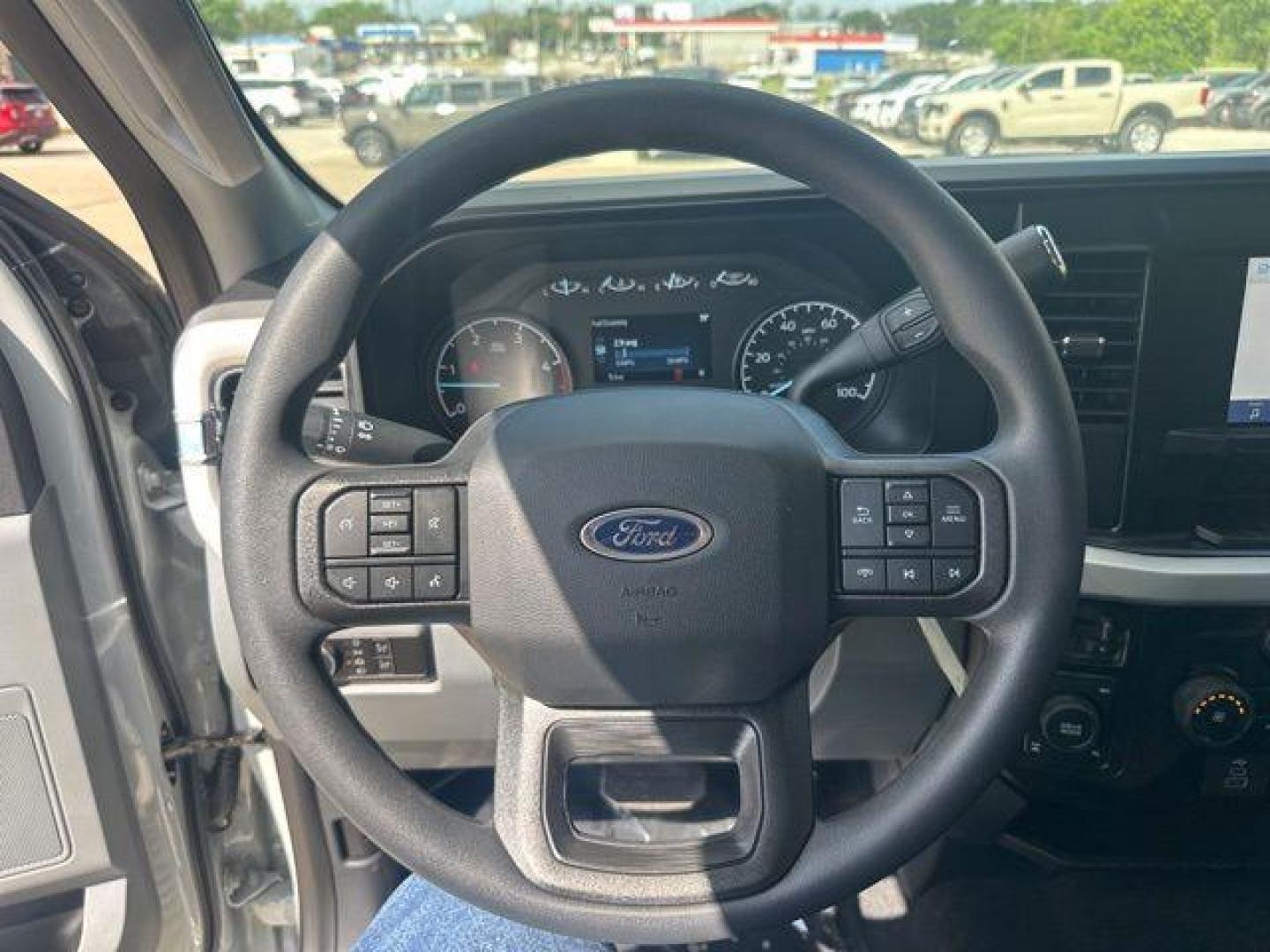 2026 Avalanche /Medium Dark Slate Ford F-250SD XL (1FT7W2BT4TE) with an Power Stroke 6.7L V8 DI 32V OHV Turbodiesel engine, Automatic transmission, located at 1105 E Mulberry, Kaufman, TX, 75142, (972) 962-2151, 32.589550, -96.300926 - Photo#7