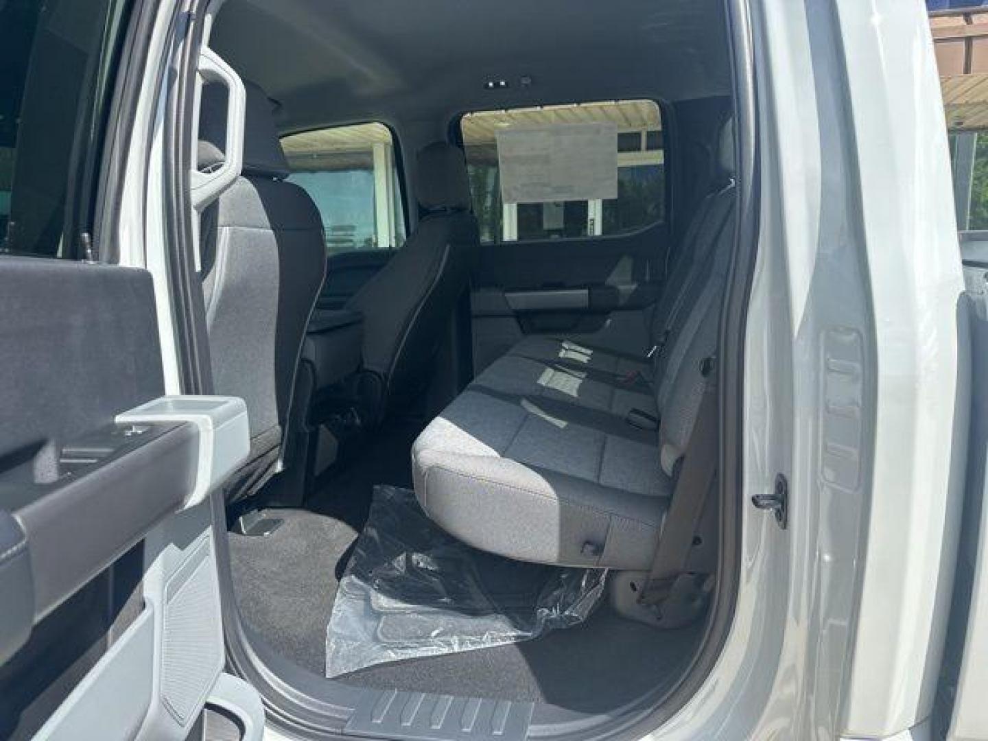 2026 Avalanche /Medium Dark Slate Ford F-250SD XL (1FT7W2BT4TE) with an Power Stroke 6.7L V8 DI 32V OHV Turbodiesel engine, Automatic transmission, located at 1105 E Mulberry, Kaufman, TX, 75142, (972) 962-2151, 32.589550, -96.300926 - Photo#11