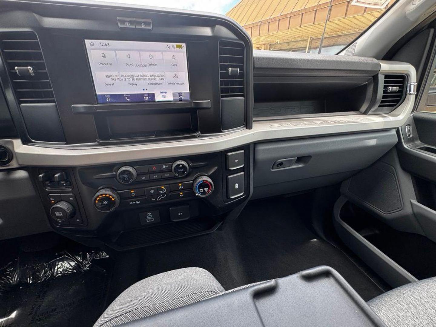 2026 Avalanche /Medium Dark Slate Ford F-250SD XL (1FT7W2BT4TE) with an Power Stroke 6.7L V8 DI 32V OHV Turbodiesel engine, Automatic transmission, located at 1105 E Mulberry, Kaufman, TX, 75142, (972) 962-2151, 32.589550, -96.300926 - Photo#17
