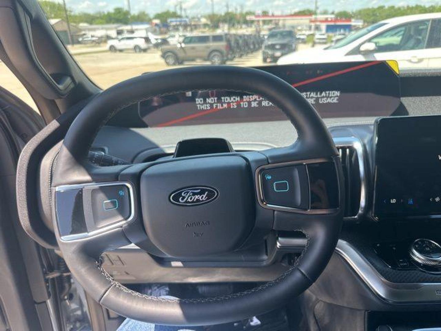 2026 Glacier Gray Metallic Tri-Coat /Black Ford Expedition Max Platinum (1FMJK1M85TE) with an EcoBoost 3.5L V6 GTDi DOHC 24V Twin Turbocharged engine, Automatic transmission, located at 1105 E Mulberry, Kaufman, TX, 75142, (972) 962-2151, 32.589550, -96.300926 - Photo#8