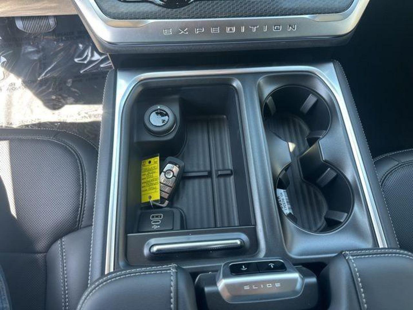 2026 Glacier Gray Metallic Tri-Coat /Black Ford Expedition Max Platinum (1FMJK1M85TE) with an EcoBoost 3.5L V6 GTDi DOHC 24V Twin Turbocharged engine, Automatic transmission, located at 1105 E Mulberry, Kaufman, TX, 75142, (972) 962-2151, 32.589550, -96.300926 - Photo#10