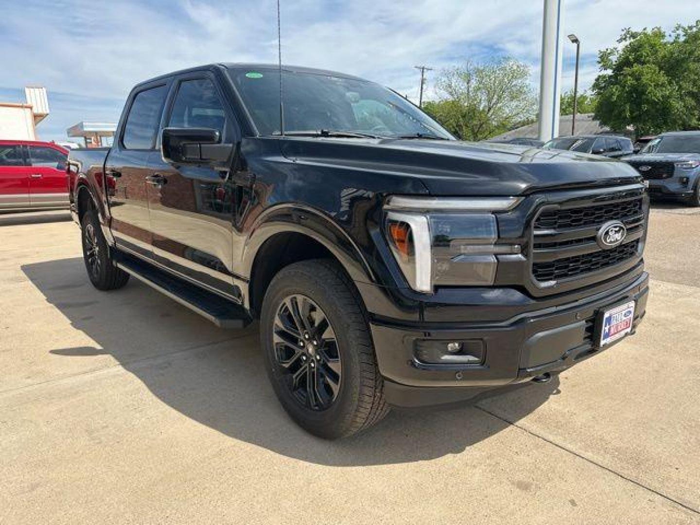 2026 Agate Black Metallic /Black Ford F-150 Lariat (1FTFW5L52TF) with an 5.0L V8 engine, Automatic transmission, located at 1105 E Mulberry, Kaufman, TX, 75142, (972) 962-2151, 32.589550, -96.300926 - 4WD.<br>Agate Black Metallic 2026 Ford F-150 4D SuperCrew Lariat 4WD 10-Speed Automatic 5.0L V8 17/22 City/Highway MPG - Photo#5