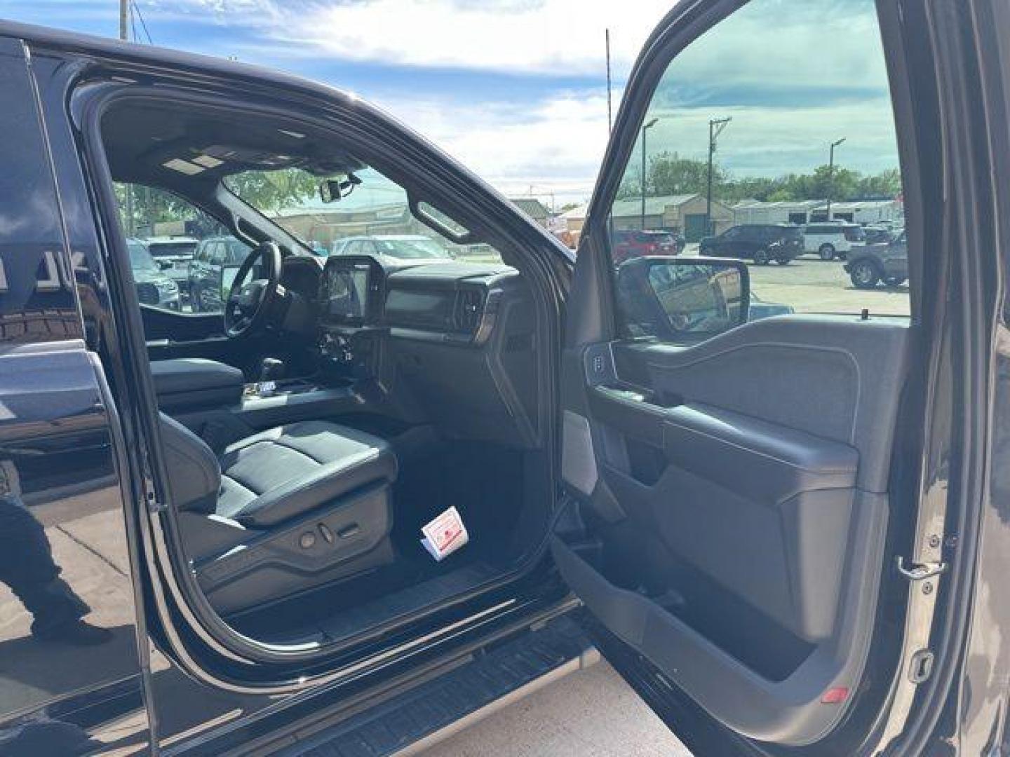 2026 Agate Black Metallic /Black Ford F-150 Lariat (1FTFW5L52TF) with an 5.0L V8 engine, Automatic transmission, located at 1105 E Mulberry, Kaufman, TX, 75142, (972) 962-2151, 32.589550, -96.300926 - 4WD.<br>Agate Black Metallic 2026 Ford F-150 4D SuperCrew Lariat 4WD 10-Speed Automatic 5.0L V8 17/22 City/Highway MPG - Photo#16