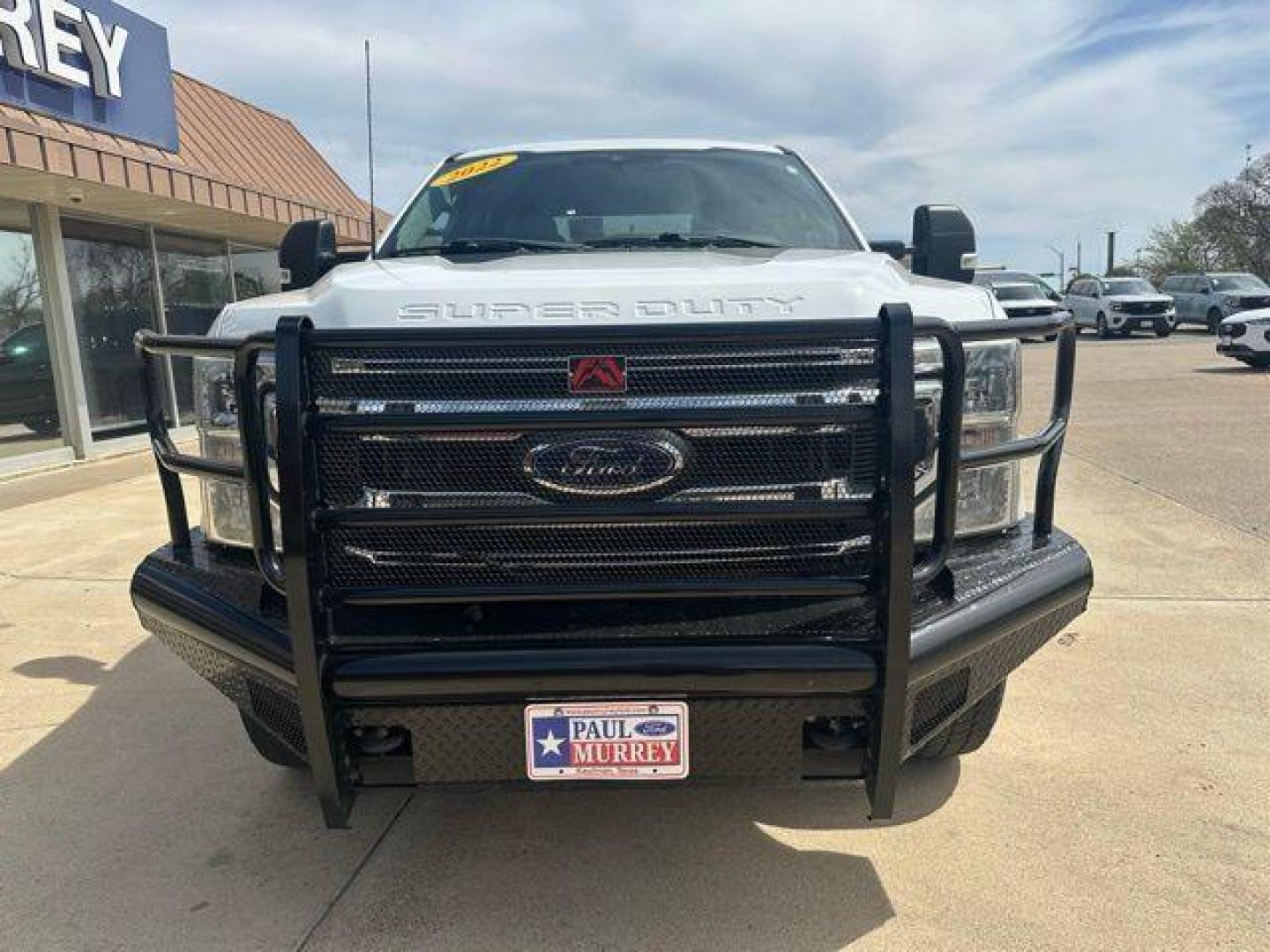 2022 Oxford White /Gray Ford F-250SD XLT (1FT7W2BT1NE) with an Power Stroke 6.7L V8 DI 32V OHV Turbodiesel engine, Automatic transmission, located at 1105 E Mulberry, Kaufman, TX, 75142, (972) 962-2151, 32.589550, -96.300926 - Oxford White 2022 Ford F-250SD 4D Crew Cab XLT 4WD 10-Speed Automatic Power Stroke 6.7L V8 DI 32V OHV Turbodiesel 4WD.<br><br><br>Recent Arrival! Odometer is 6493 miles below market average!<br><br><br>Please call Paul Murrey Ford Inc. In Kaufman Texas A Family Dealership Since 1952 Serving the Dall - Photo#6
